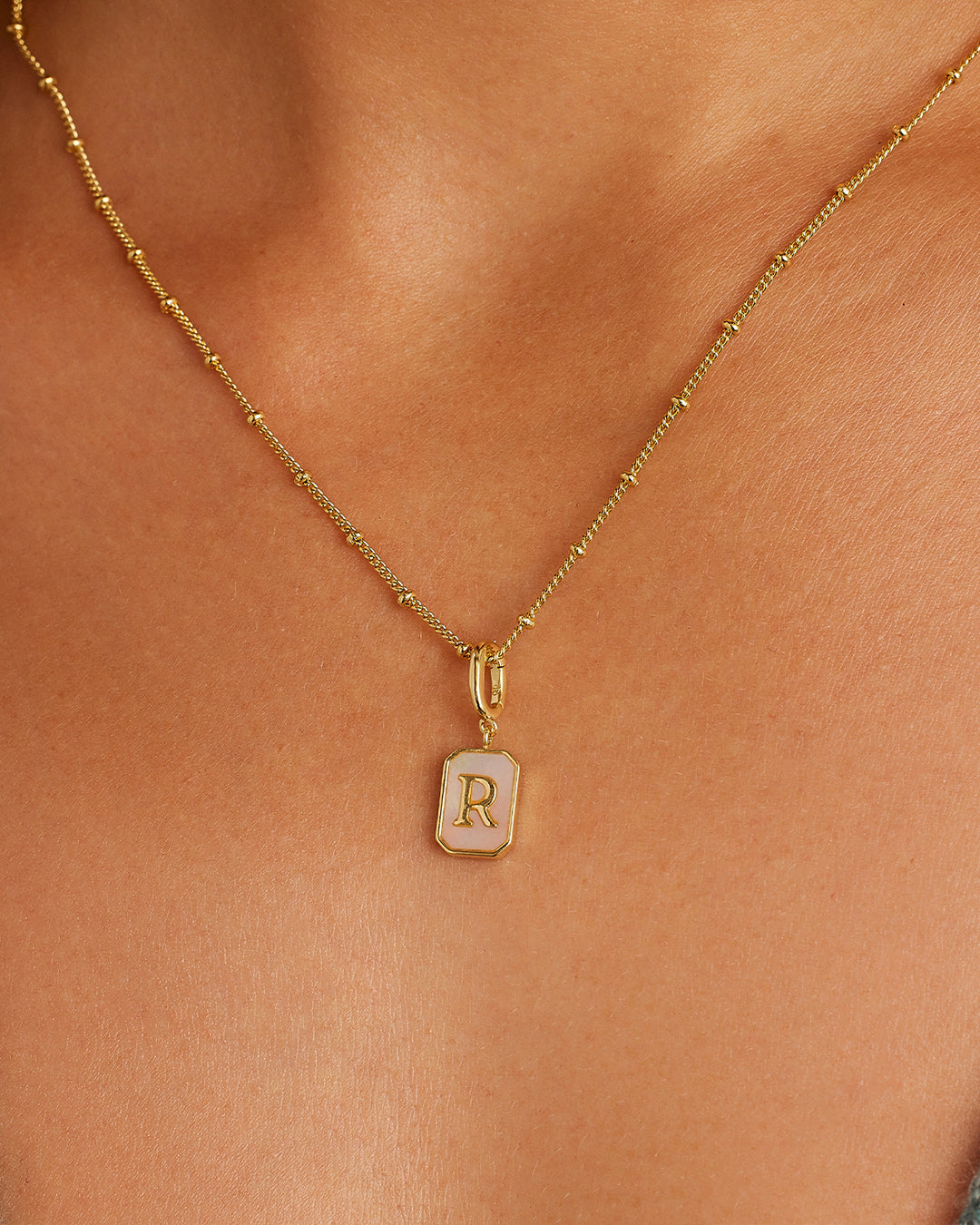 Vintage Alphabet Parker Charm Necklace - Elegant Initial Letter Pendant for Women - Perfect for Gifts, Anniversaries, and Everyday Wear