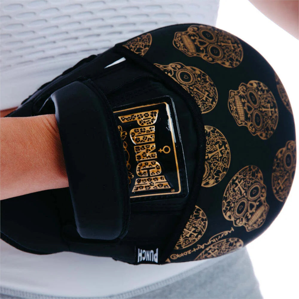 FOCUS PADS Urban Gold Skull Art Black - Premium Skateboard Grip Tape for Street Skating & Urban Style
