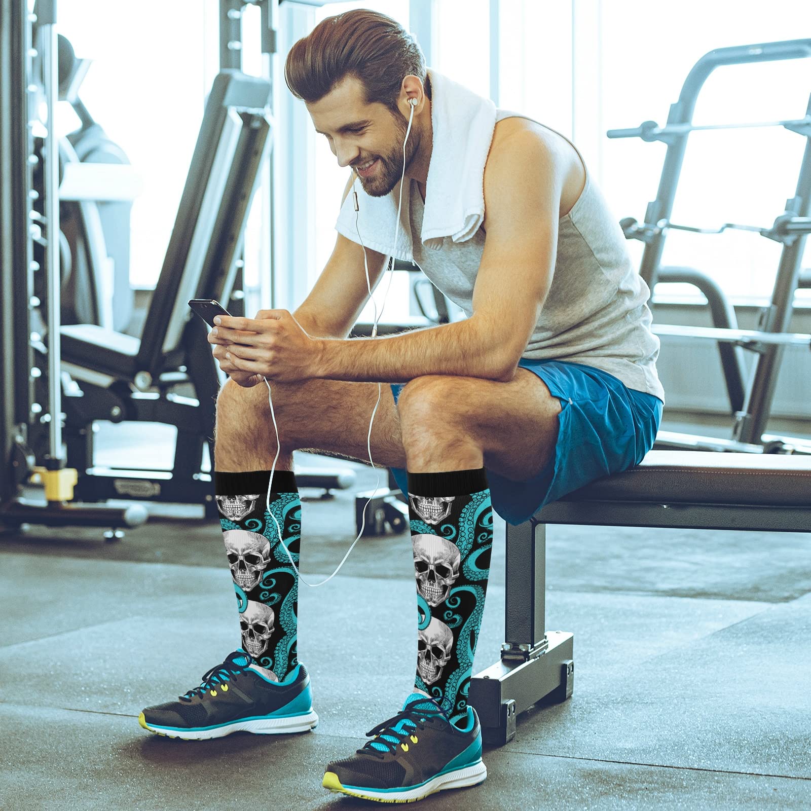 Fisyme Compression Socks for Women & Men - Warm, Comfortable Athletic Crew Socks for Running, Hiking, Cycling - Perfect for Workouts, Sports & Outdoor Activities