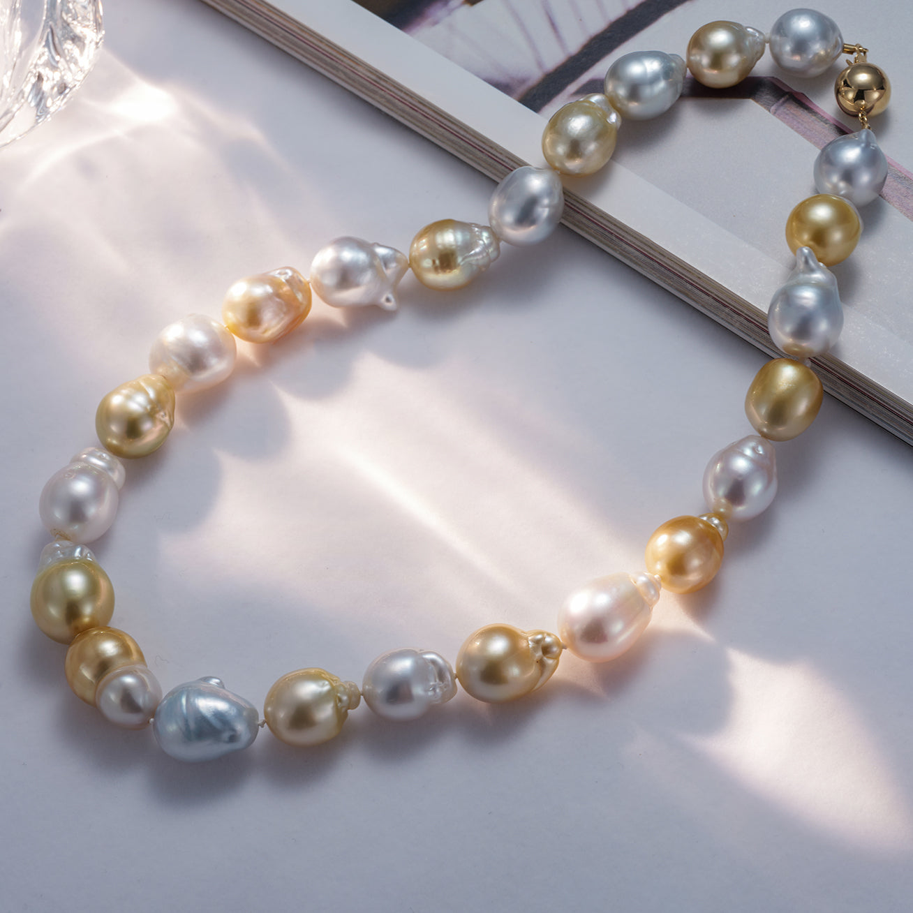 18K Gold Baroque South Sea Pearl Necklace - Luxury Elegant Jewelry for Women, Brides & Special Occasions | KN00155