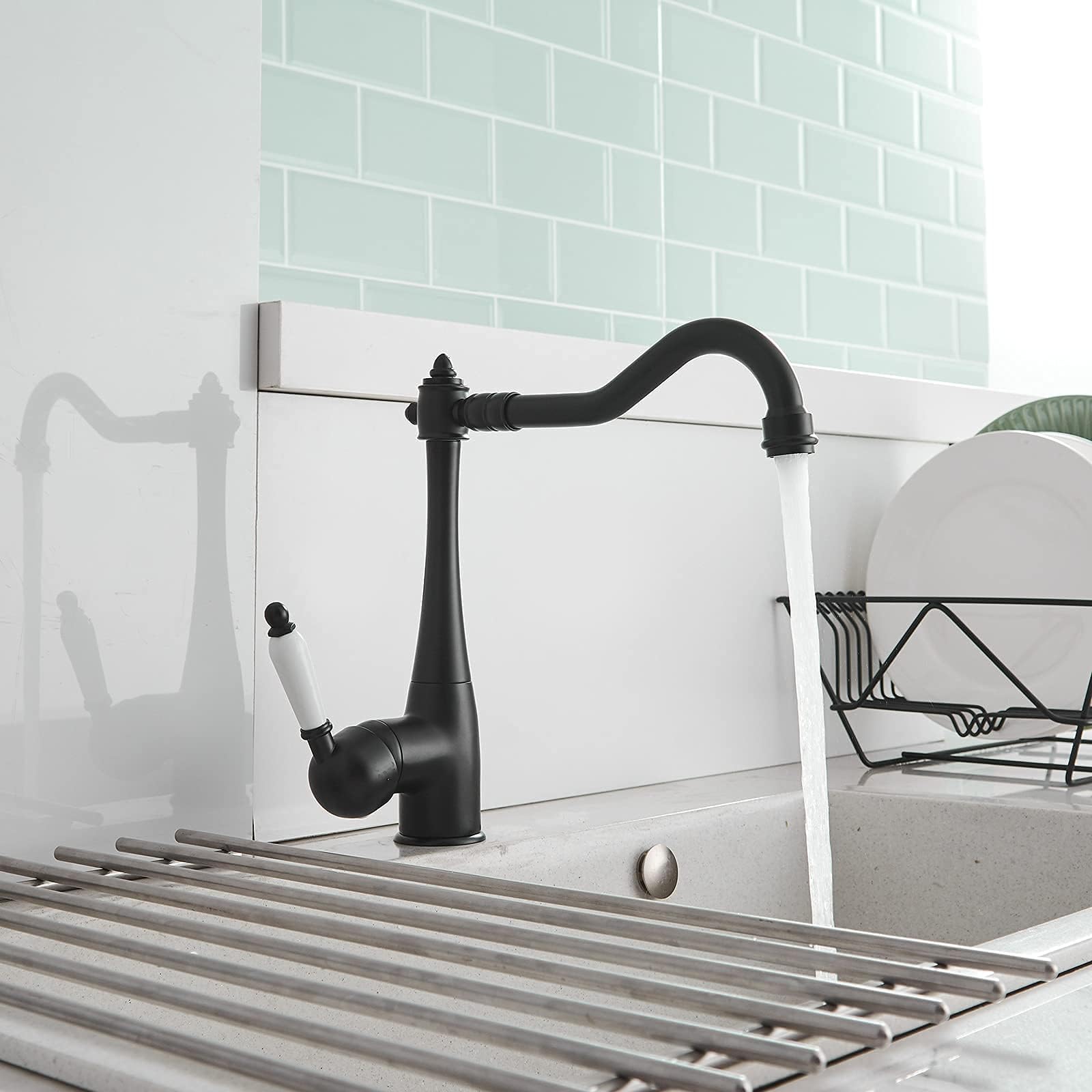 Matte Black Single Hole Kitchen Sink Faucet with Ceramic Lever - 360° Swivel Mixer Tap for Wet Bar & Traditional Sinks | Perfect for Modern Kitchens, Bars & Utility Rooms