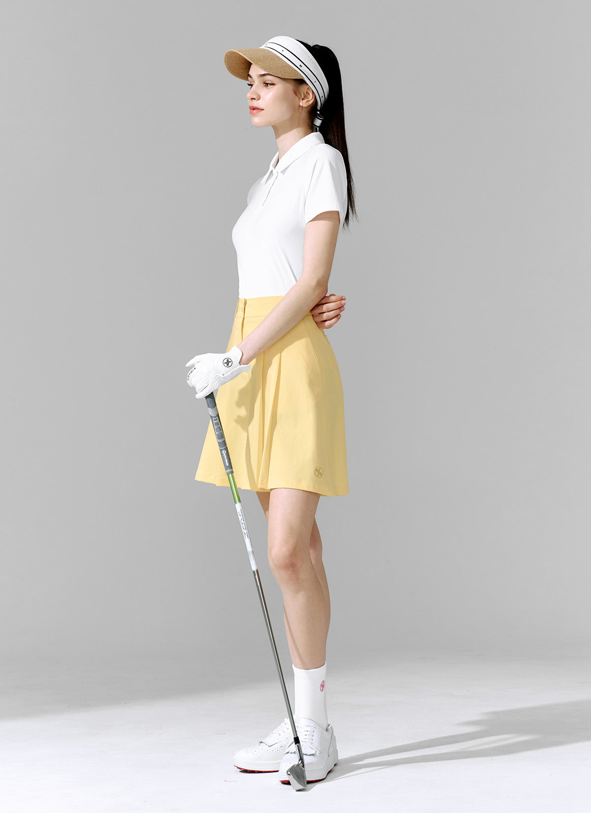 Stylish Pleated Bermuda Shorts for Men & Women - Comfortable Casual & Summer Wear - Perfect for Beach, Travel & Outdoor Activities