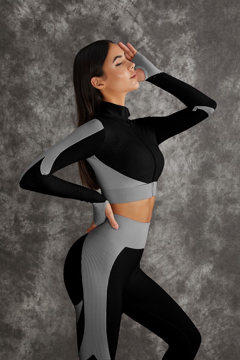 ZASUWA Women's 3-Piece Long Sleeve Zipper Workout Set - Gym, Yoga & Running Activewear for Women