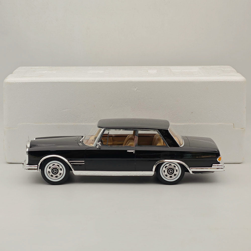 1:18 Scale Mercedes Benz 600 W100 Nallinger Coupe 1965 Diecast Model Car - CMF18160 Collectible Resin Vehicle for Display & Gifts - Perfect for Car Enthusiasts, Model Collectors, and Home/Office Decoration