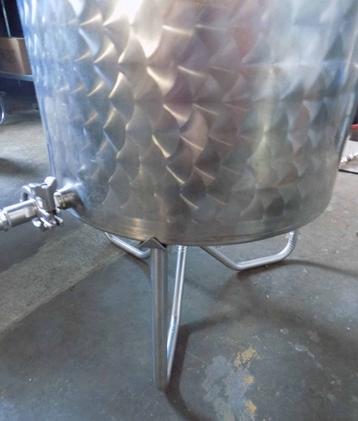 Stainless Steel Wine Tank Stand - 65 cm (25 Inches) - Heavy Duty Support for 300 Liter Wine Tanks - Perfect for Home Brewing, Winemaking & Commercial Wine Production