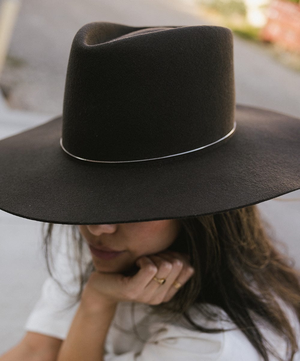 Western Bolo Hat Band with Silver Chain - Stylish Cowboy Hat Accessory for Rodeo, Country Music Festivals & Outdoor Events