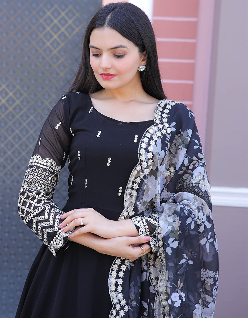 Elegant Black Faux Blooming Gown Dress for Women - Perfect for Evening Parties, Weddings & Special Occasions
