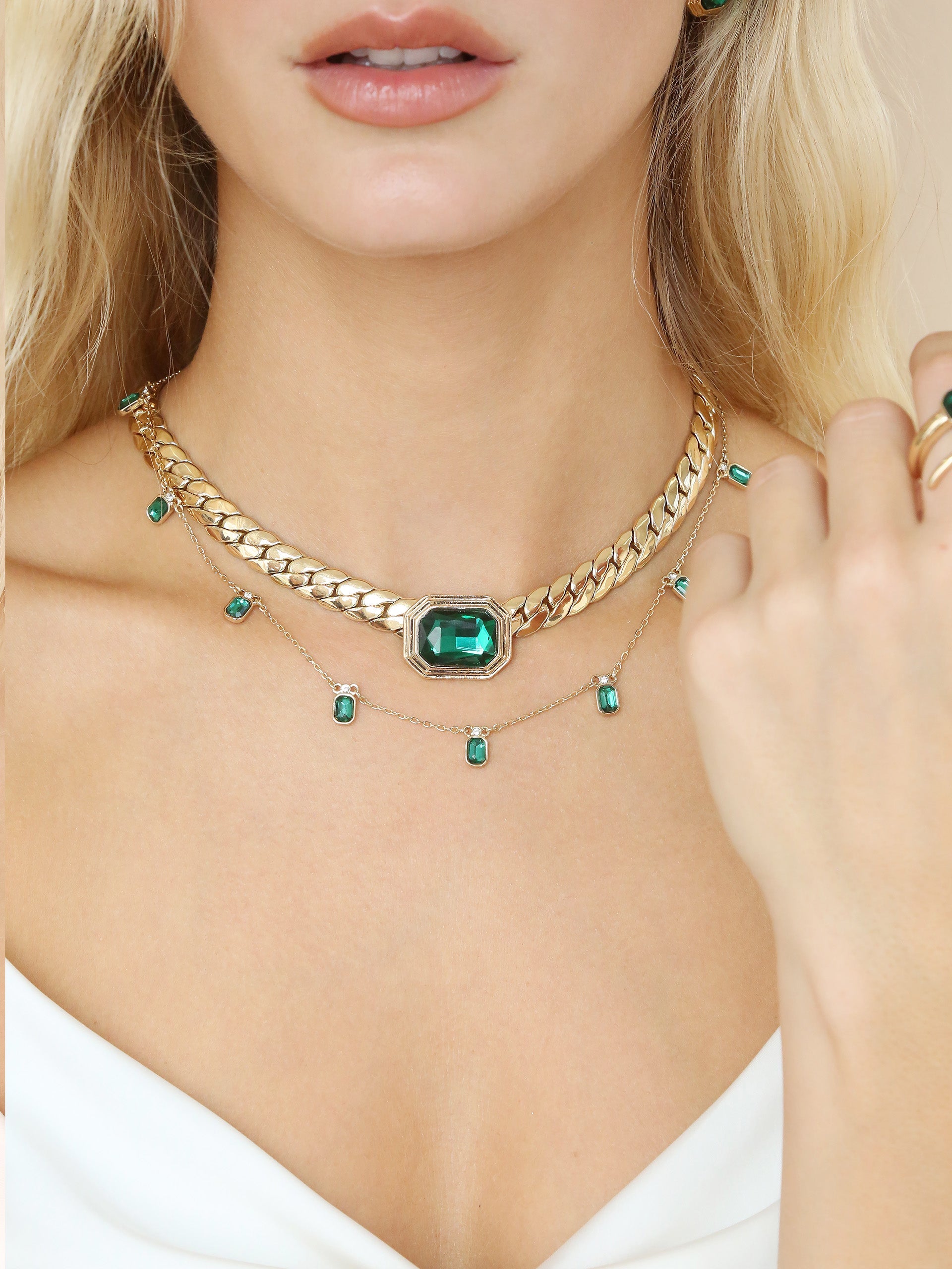 Emerald Deco Charm Necklace for Women - Elegant Green Gemstone Jewelry for Party, Wedding & Special Occasions