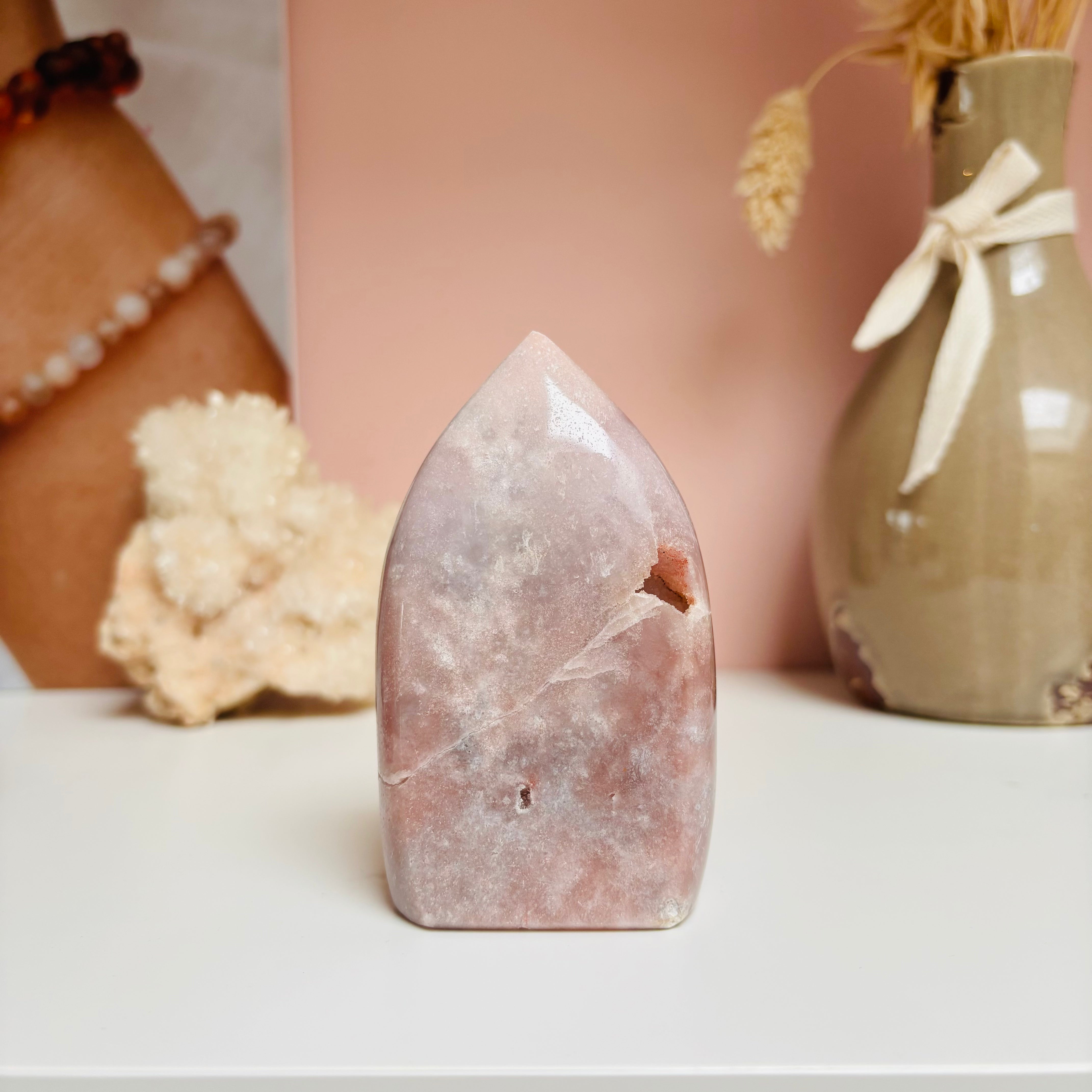Roze Amethyst Flame - Natural Healing Crystal for Meditation, Chakra Balancing & Spiritual Growth - Perfect for Home Decor, Yoga Spaces & Energy Healing