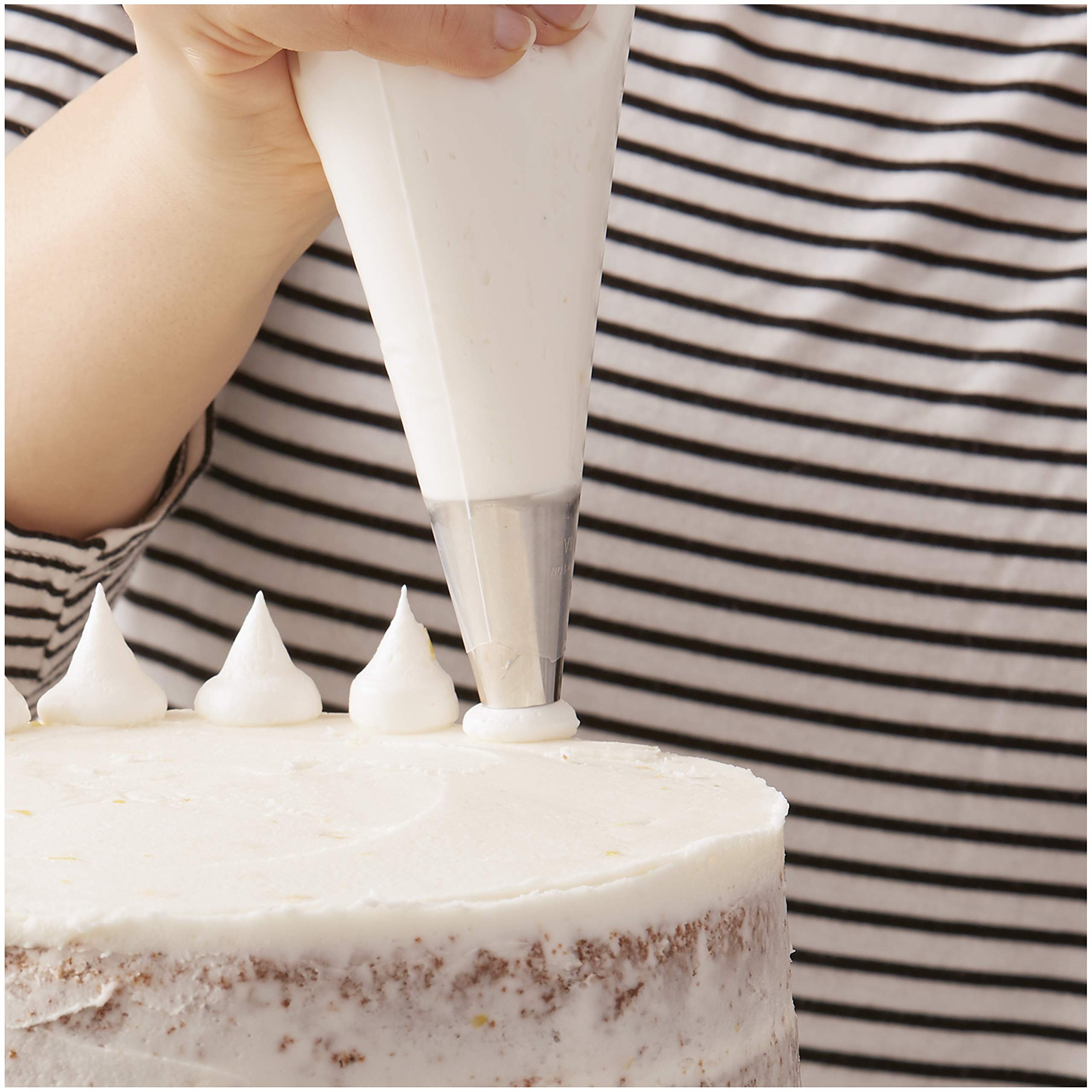 Wilton 12-Inch Disposable Piping Bags for Cake Decorating - 24 Pack White Icing Bags | Flexible, Microwave-Safe Pastry Bags for Buttercream, Royal Icing & Fondant | Perfect for Birthday Cakes, Cupcakes & Cookie Decorating