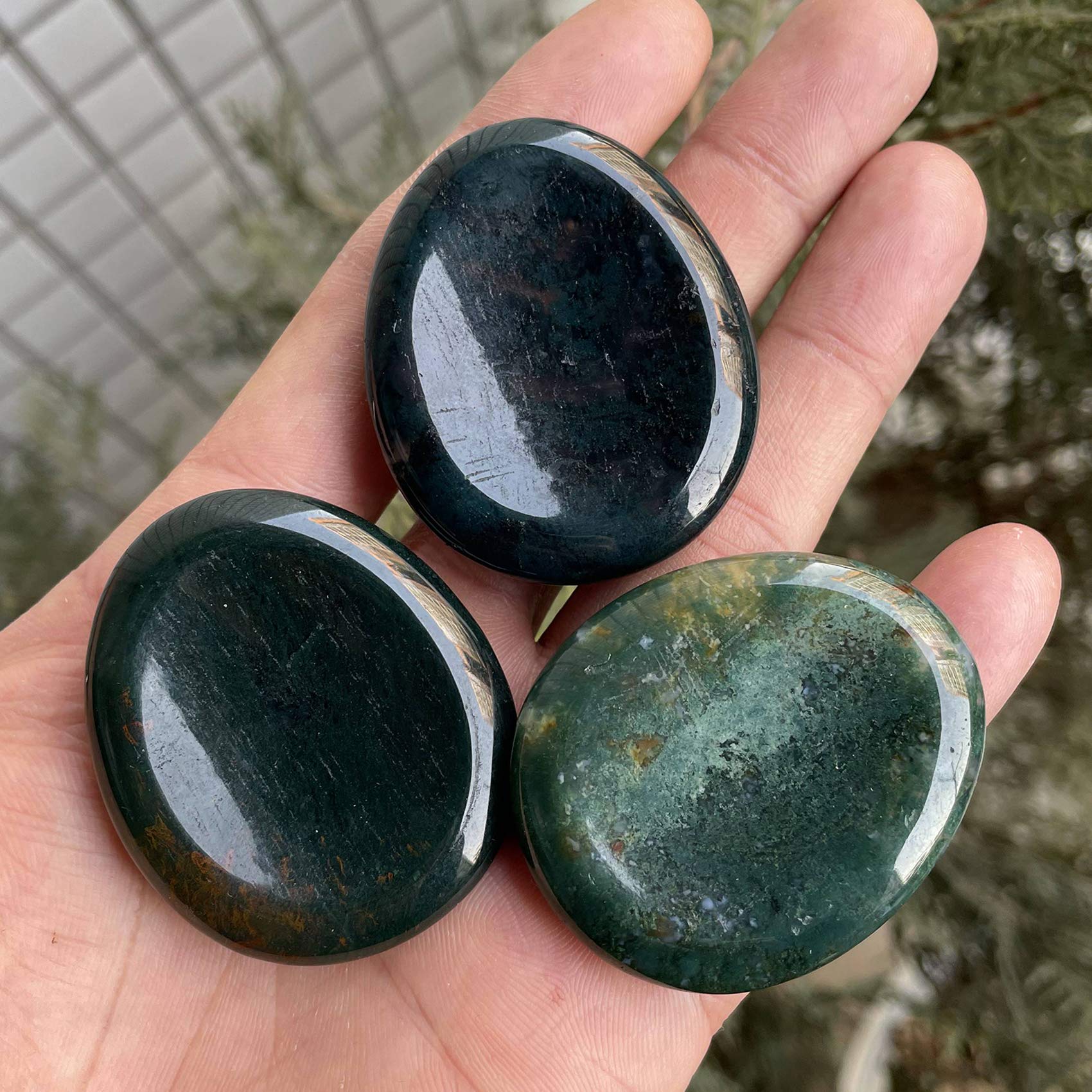 Moss Agate Worry Stone - Teardrop Healing Crystal for Anxiety Relief, Chakra Balancing & Positive Energy Meditation | Pocket-Sized Stress Relief Tool for Office, Travel & Home Relaxation