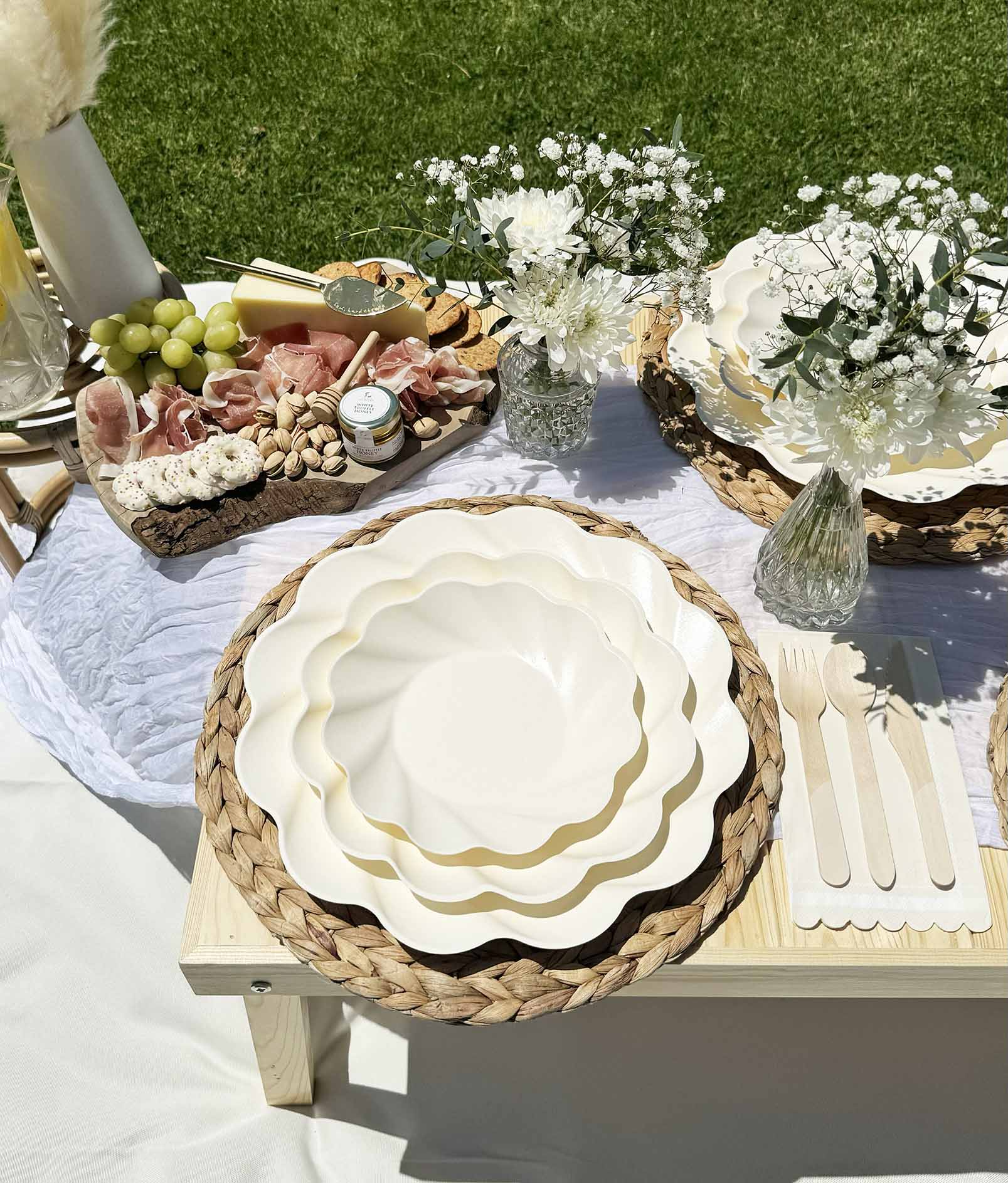 Simply Eco Compostable Table Setting - 12-Piece Cream-Colored Biodegradable Dinnerware Set for Parties, Picnics & Eco-Friendly Events | Sustainable Disposable Plates, Bowls & Utensils