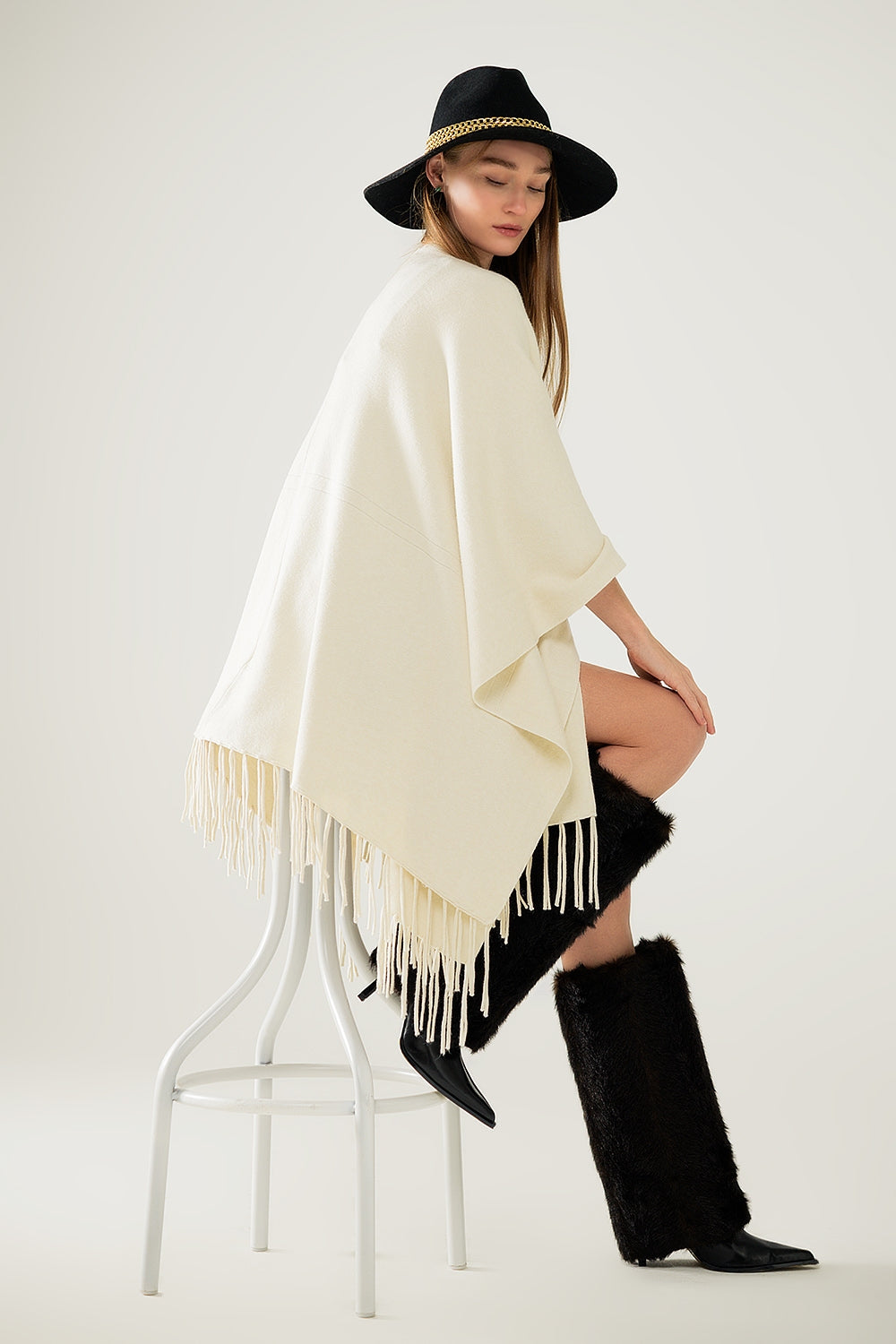 Soft Knit Beige Poncho with Fringe - Cozy & Stylish Women's Outerwear for Fall & Winter, Perfect for Casual Outings, Travel, and Layering