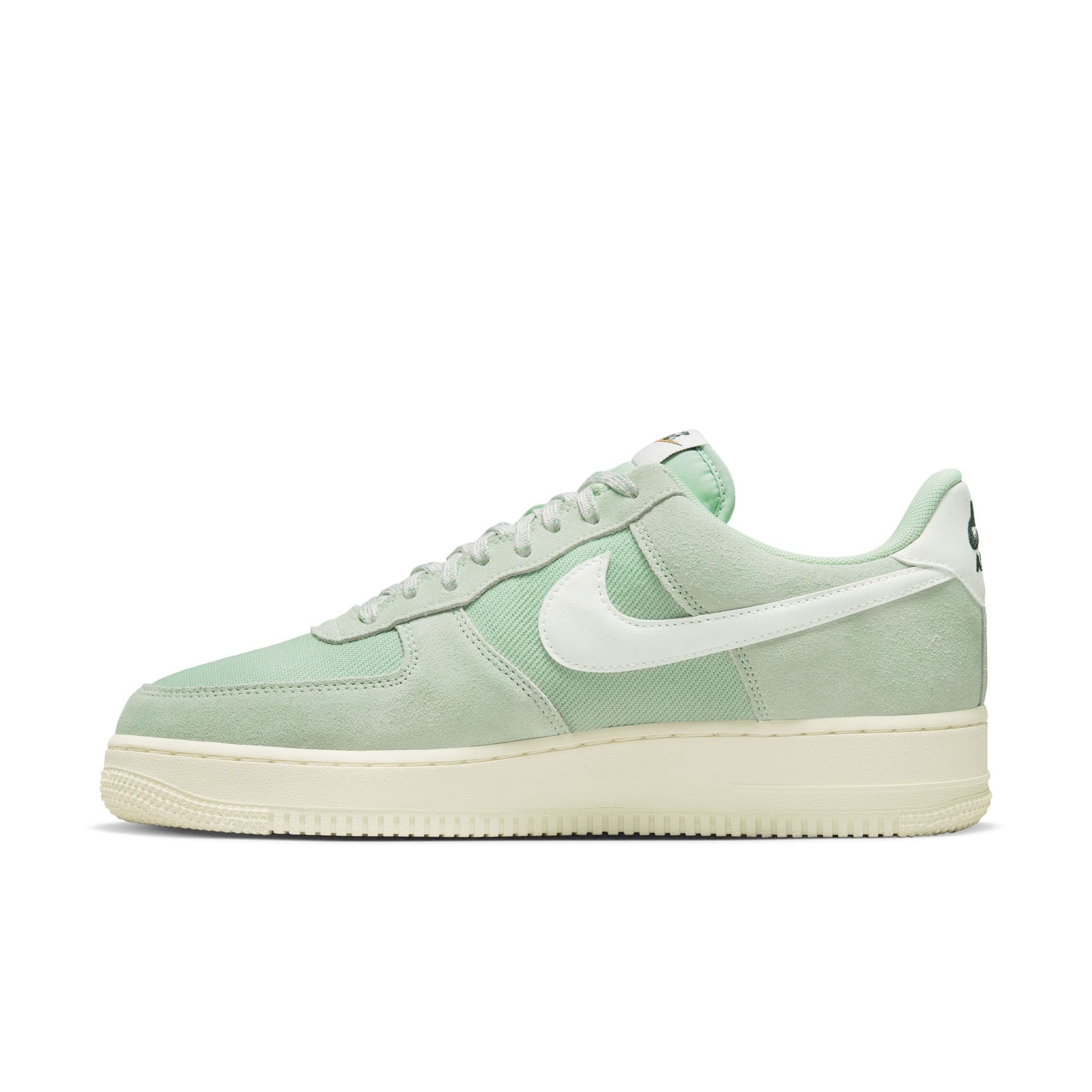 Nike Air Force 1 '07 LV8 Sneakers - Men's/Women's White Leather Basketball Shoes - Perfect for Casual Wear, Street Style & Sneaker Collection