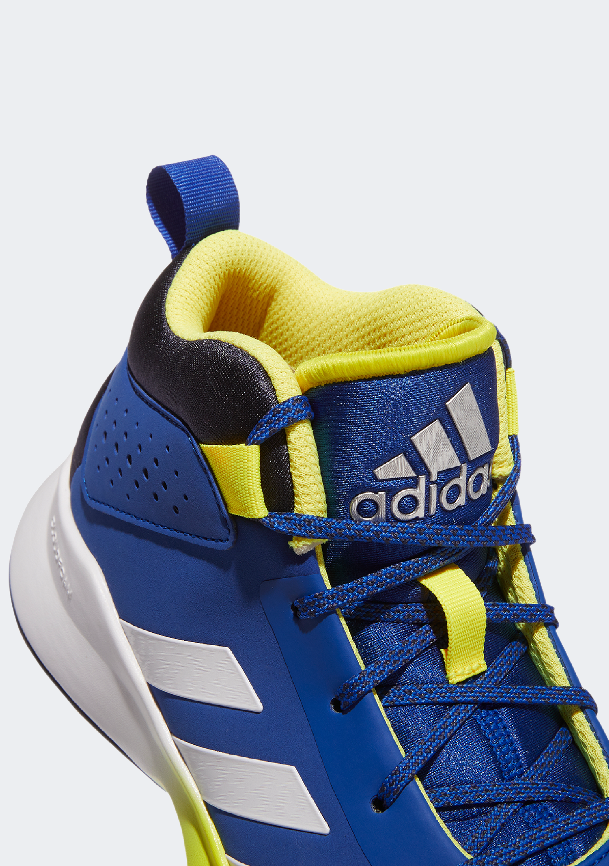 Adidas Junior Cross Em Up 5 Wide Basketball Shoes for Kids - Youth Basketball Sneakers with Wide Fit for Boys & Girls - Perfect for Court Play, Training, and School Sports