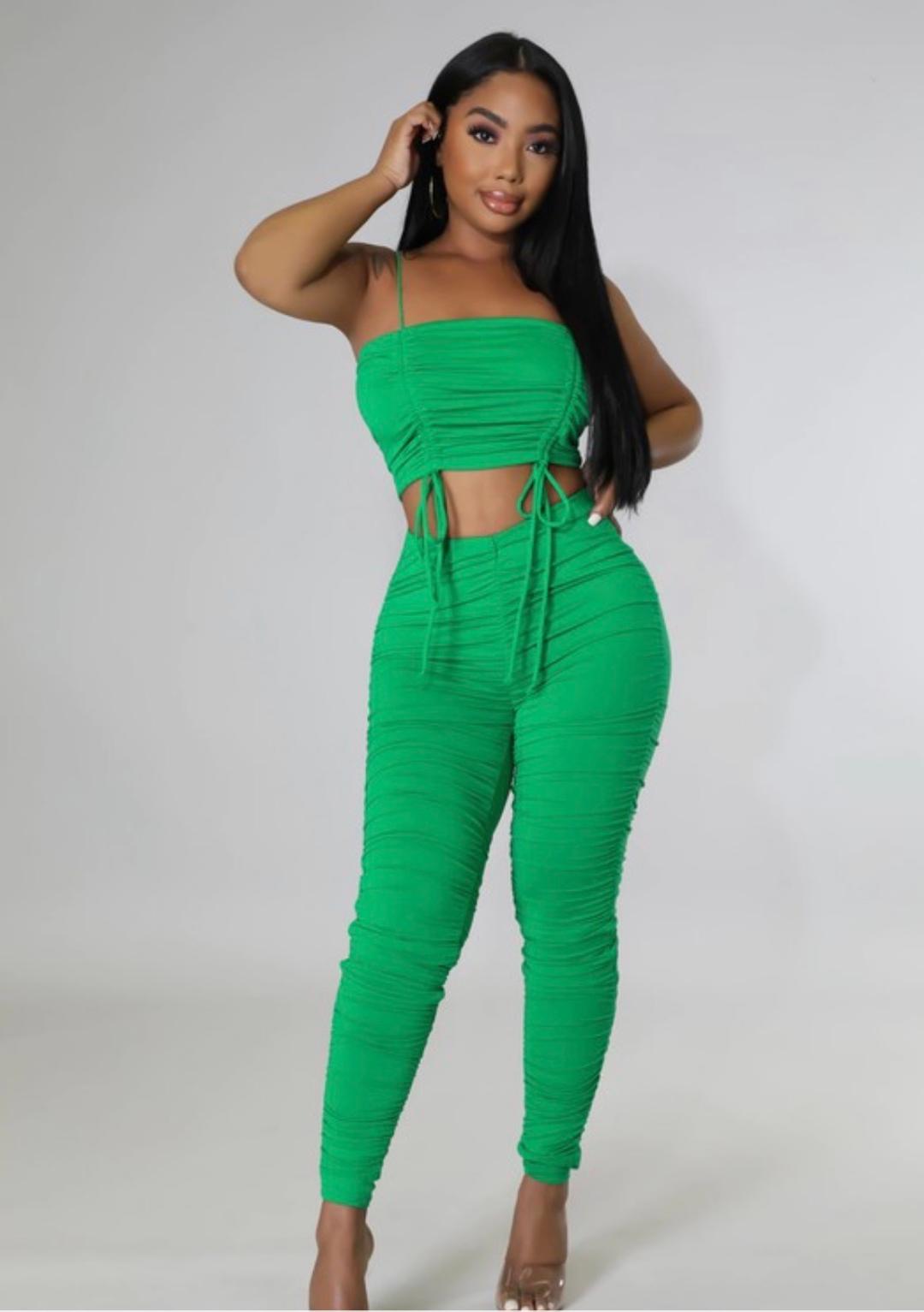 Amber Babe Women's Green Pant Set - Stylish Lounge & Sleepwear for Comfortable Relaxation at Home