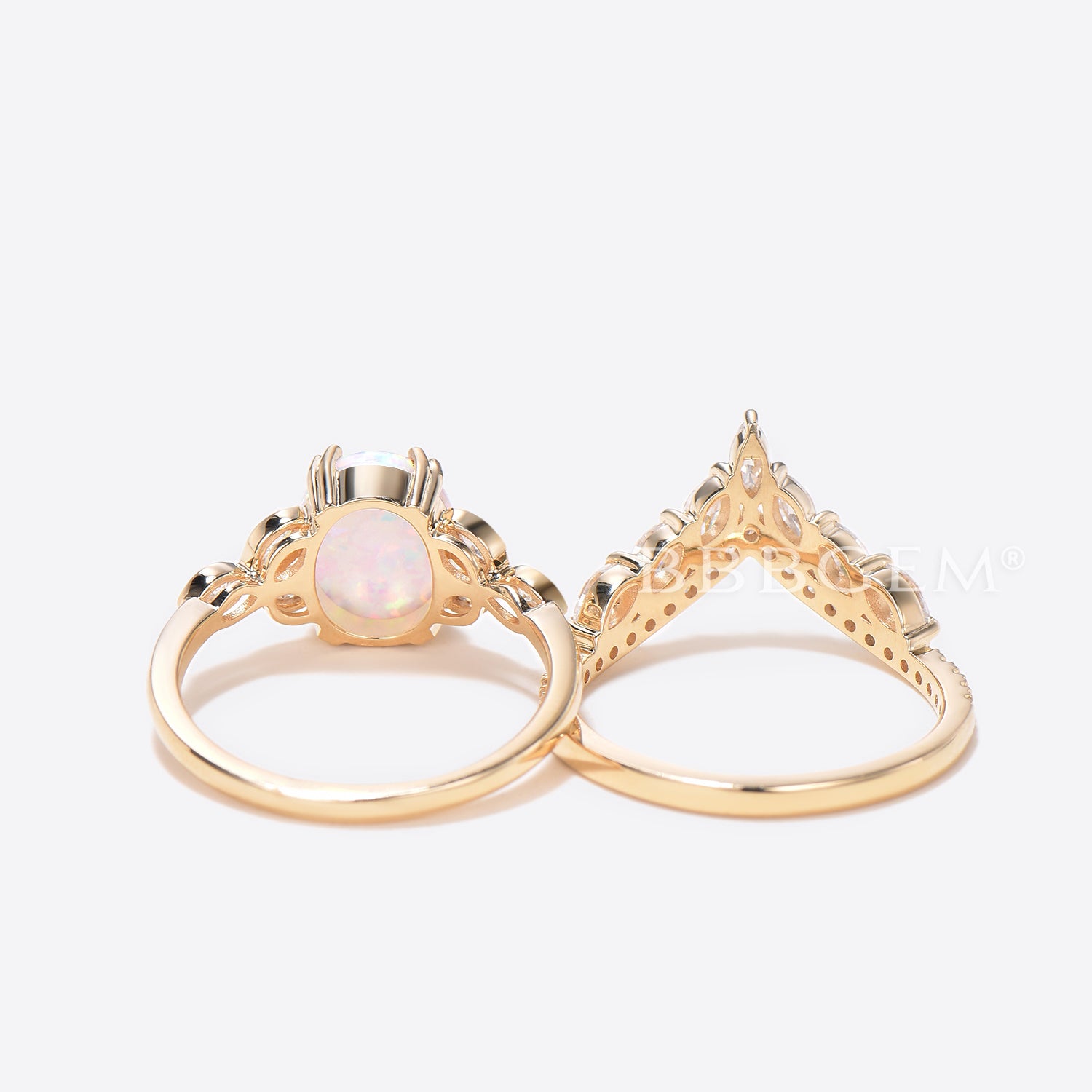 White Opal Leaf Moissanite Engagement Ring & Wedding Band Set in Rose Gold – Unique Bridal Jewelry for Proposals, Anniversaries, and Special Occasions