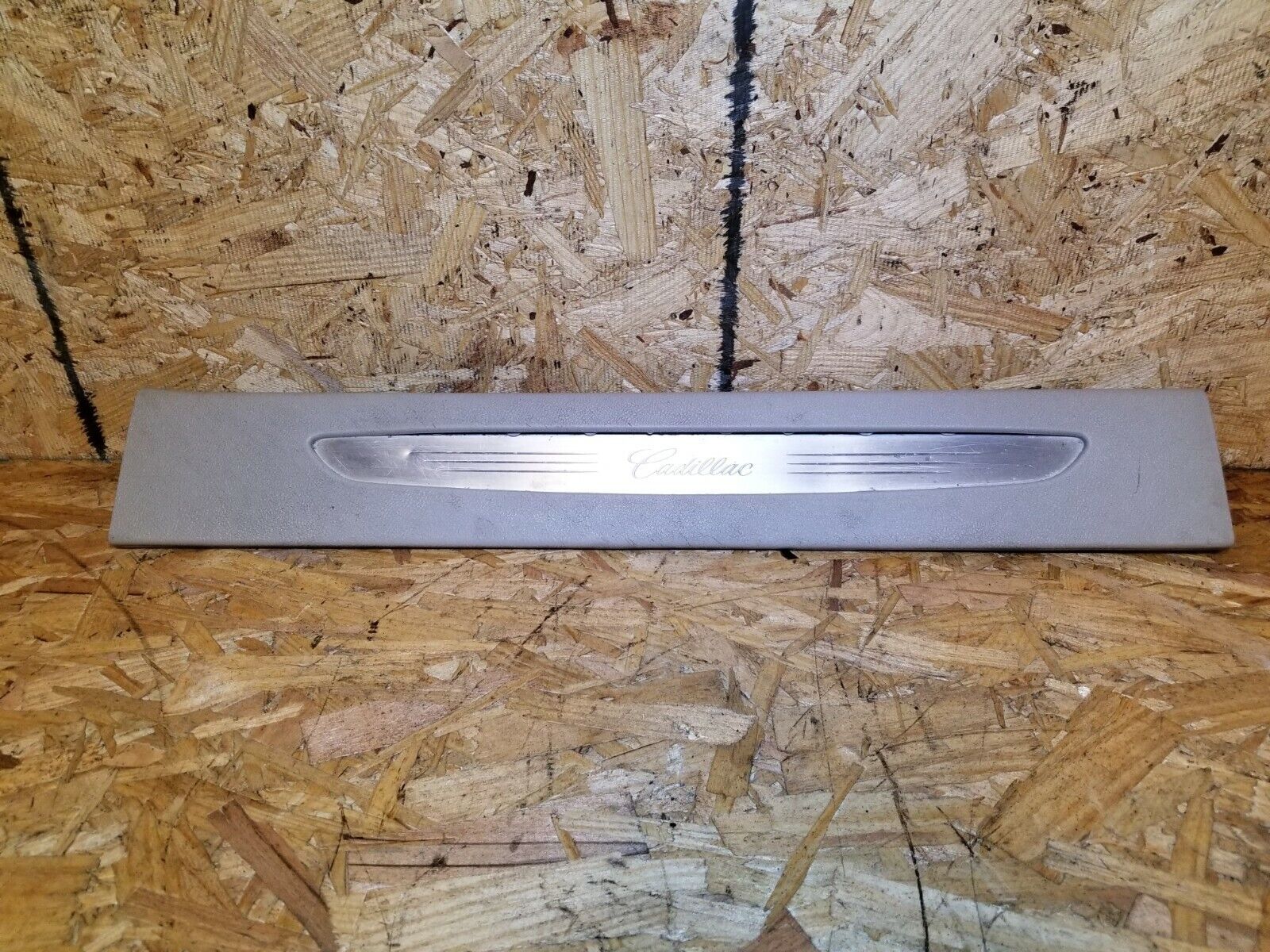 06-11 Cadillac DTS Front Left Driver Door Sill Scuff Panel Replacement - OEM Style Fit for Cadillac Deville/DTS - Perfect for Car Interior Protection & Customization