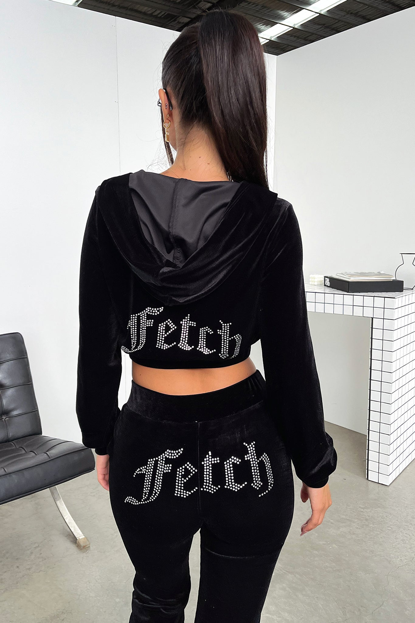 Beba Cropped Hoodie for Women - Soft Fleece Pullover with Kangaroo Pocket | Casual Streetwear, Loungewear & Workout Essential (Black)