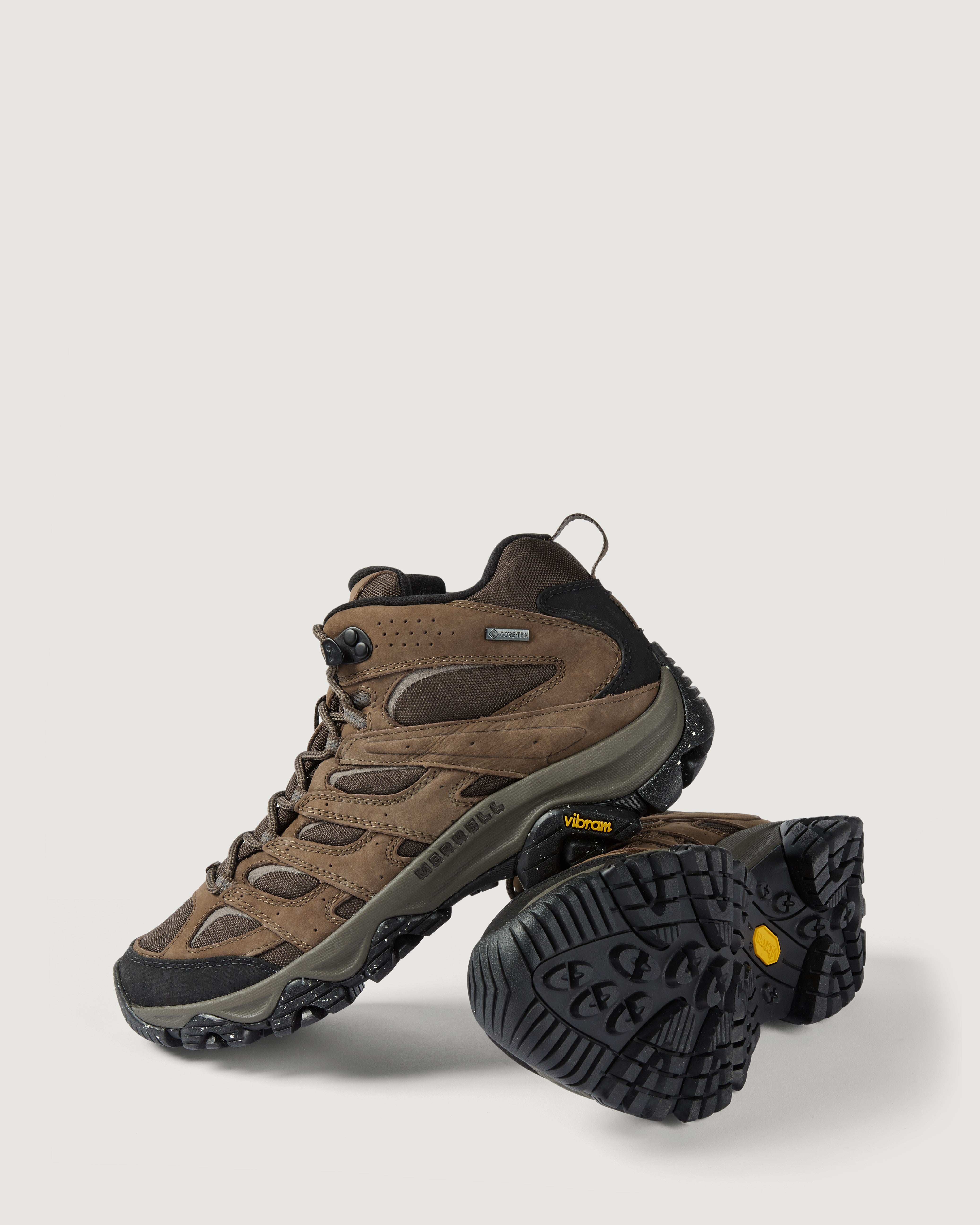 Merrell Moab 3 Smooth Mid GTX Hiking Boots for Men - Waterproof & Breathable (Bracken) - Perfect for Trail Hiking, Backpacking & Outdoor Adventures