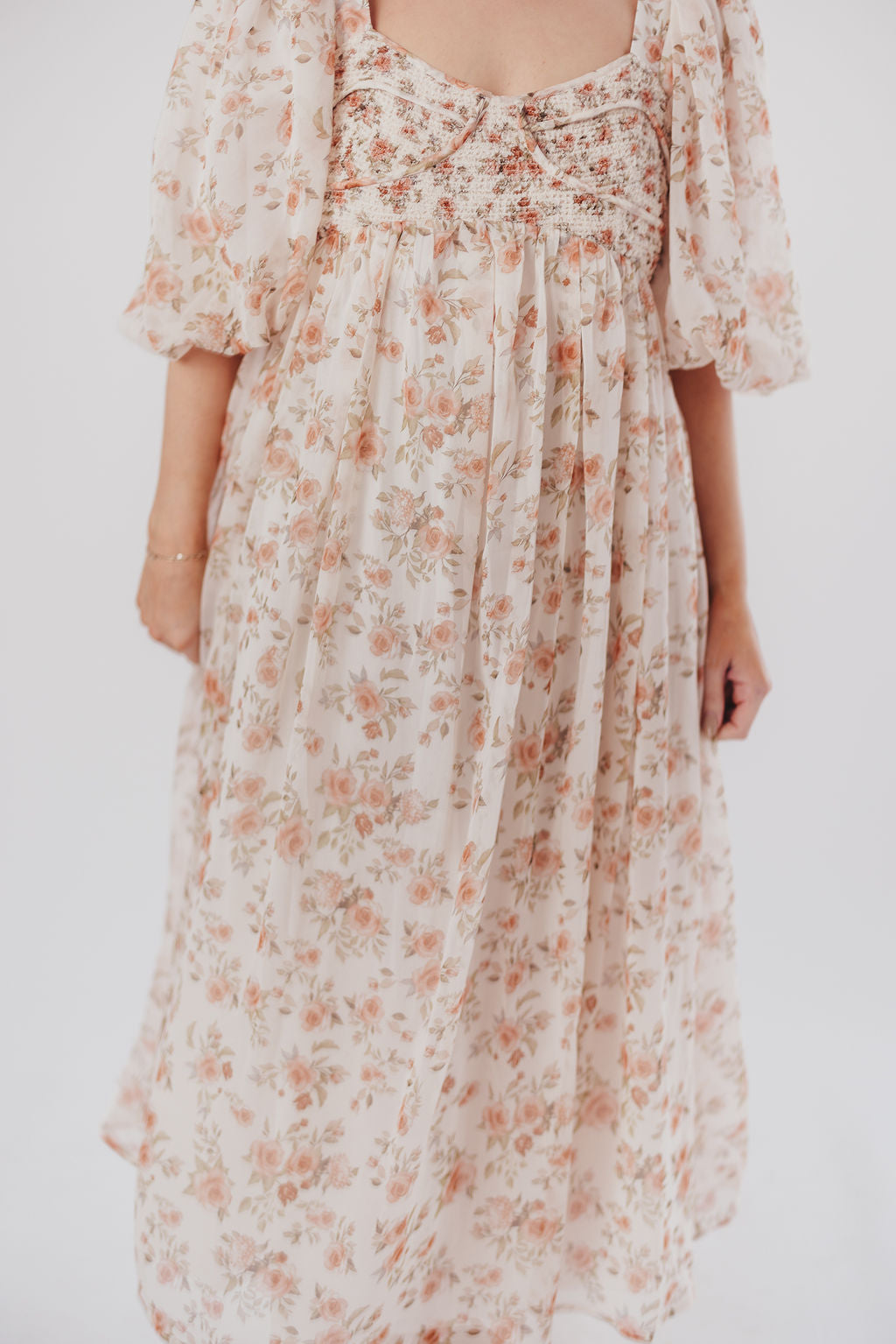 Harlow Maxi Dress in Ivory Floral - Bump Friendly Maternity Dress & Inclusive Sizing (S-3XL) | Perfect for Weddings, Baby Showers & Summer Vacations