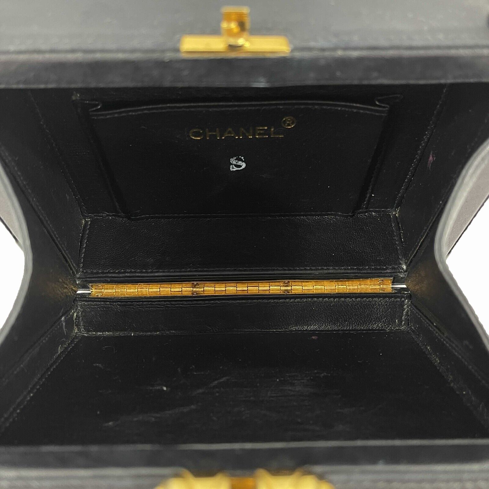 Vintage CHANEL Black Leather CC Box Shoulder Bag with V Stitching - Crossbody Purse for Women | Perfect for Date Night, Parties & Everyday Elegance