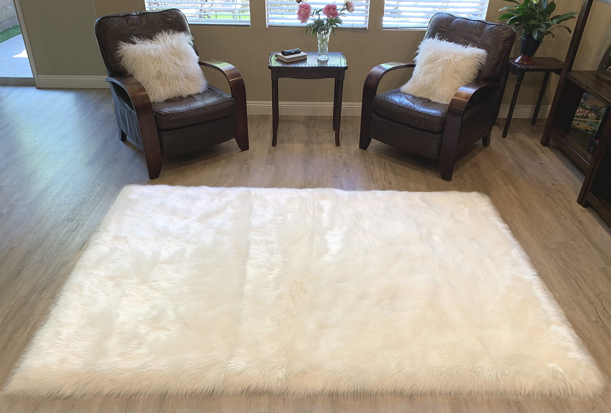 LAMBZY Faux Sheepskin Super Soft Hypoallergenic Silky Shag Rug - 8'x11' White Fluffy Area Rug for Living Room, Bedroom, Nursery & Sofa - Cozy Home Decor for Winter & Pet-Friendly Floor Mat