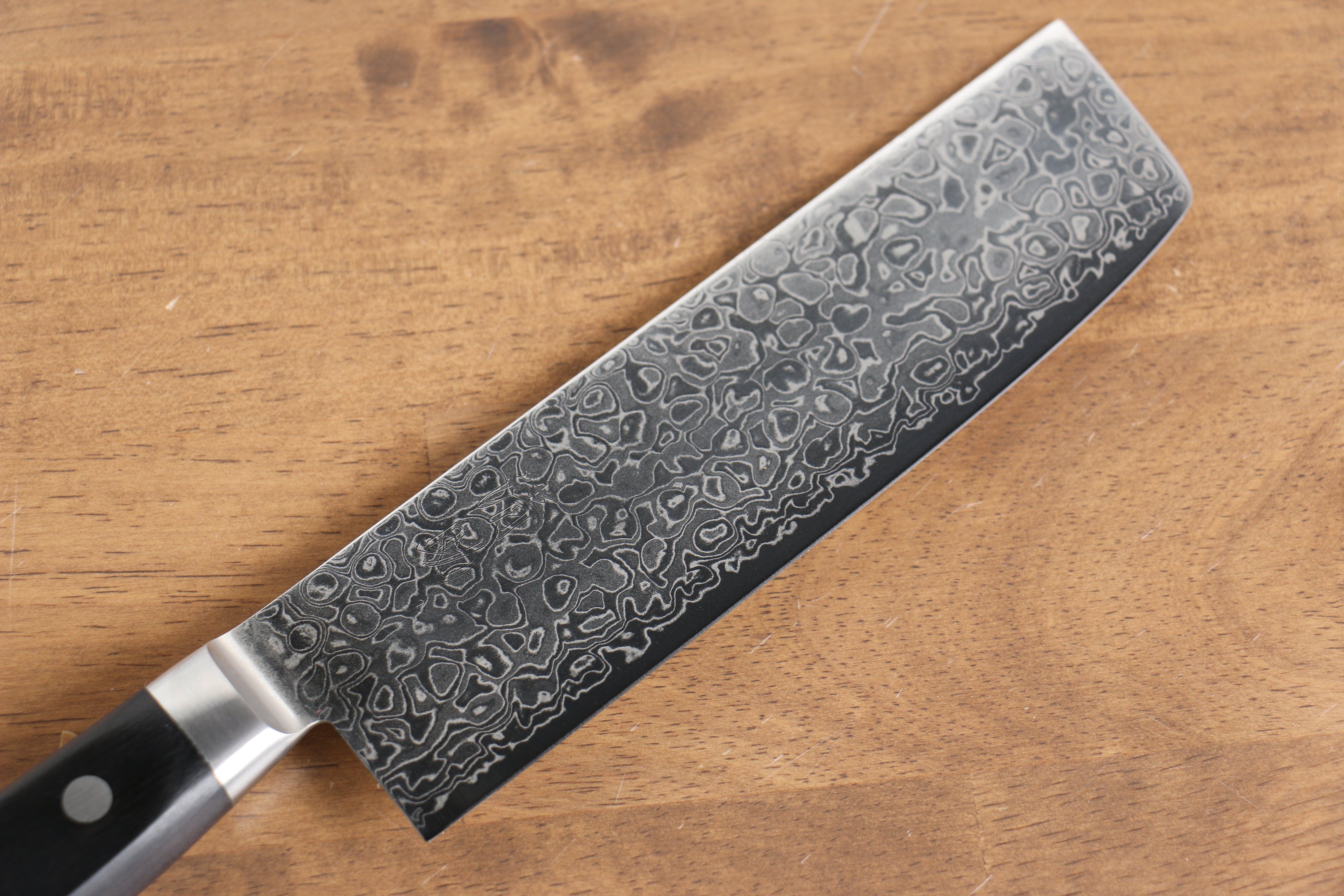 Premium AUS10 Damascus Nakiri Knife 170mm - Mirrored Finish, Black Pakkawood Handle - Japanese Kitchen Knife for Professional Chefs & Home Cooking - Perfect for Slicing Vegetables, Herbs & Boneless Meat
