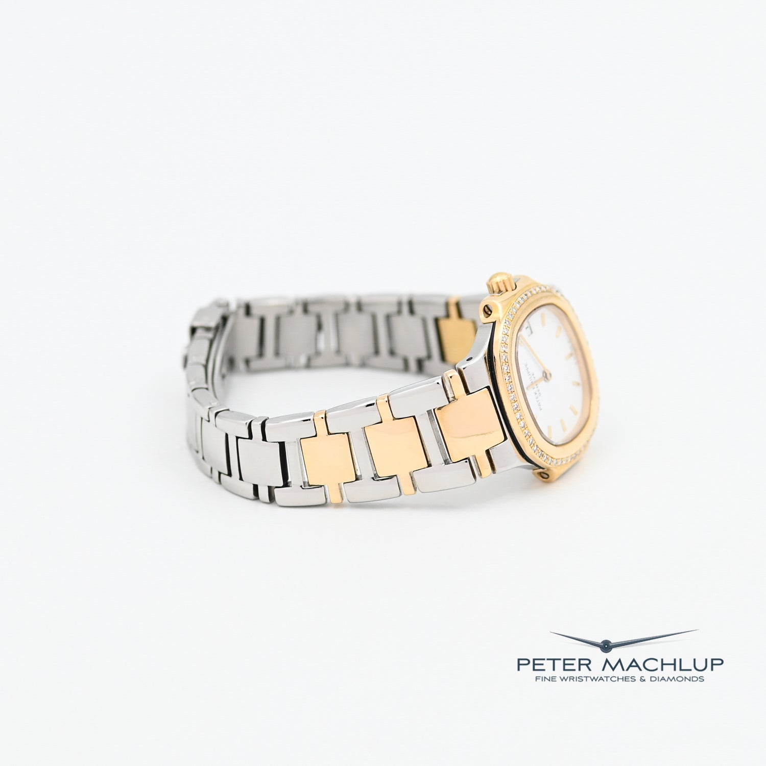 Luxury Patek Philippe Nautilus 26mm Diamond Ladies Watch 1994 - Perfect for Elegant Occasions & Collector's Item