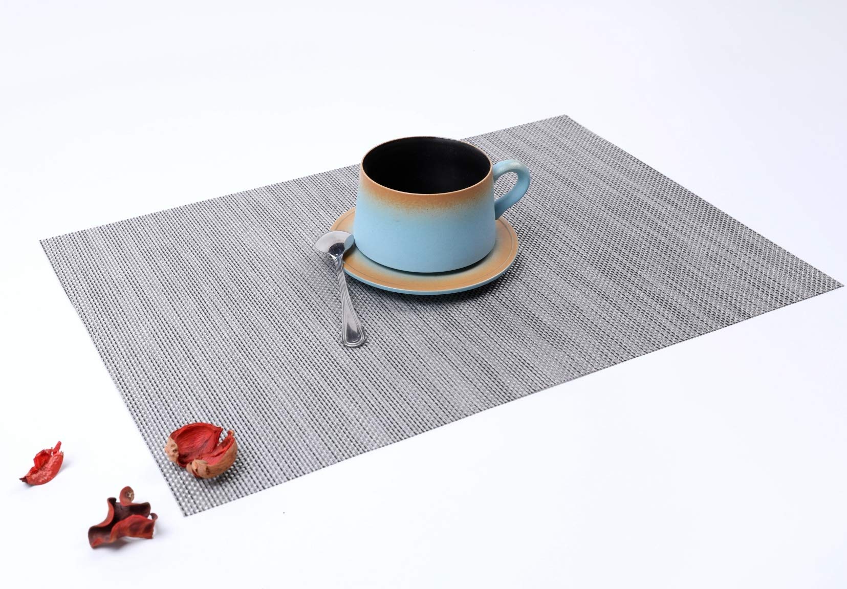 Premium Heat-Resistant PVC Placemats for Dining Table - Set of 4 Washable Kitchen Table Mats - Perfect for Family Dinners, Holiday Meals & Restaurant-Style Dining