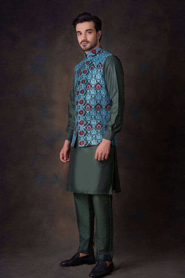 Stylish Emerald Green Waistcoat with Multi-Color Embroidery Accents - Perfect for Weddings, Parties & Formal Events