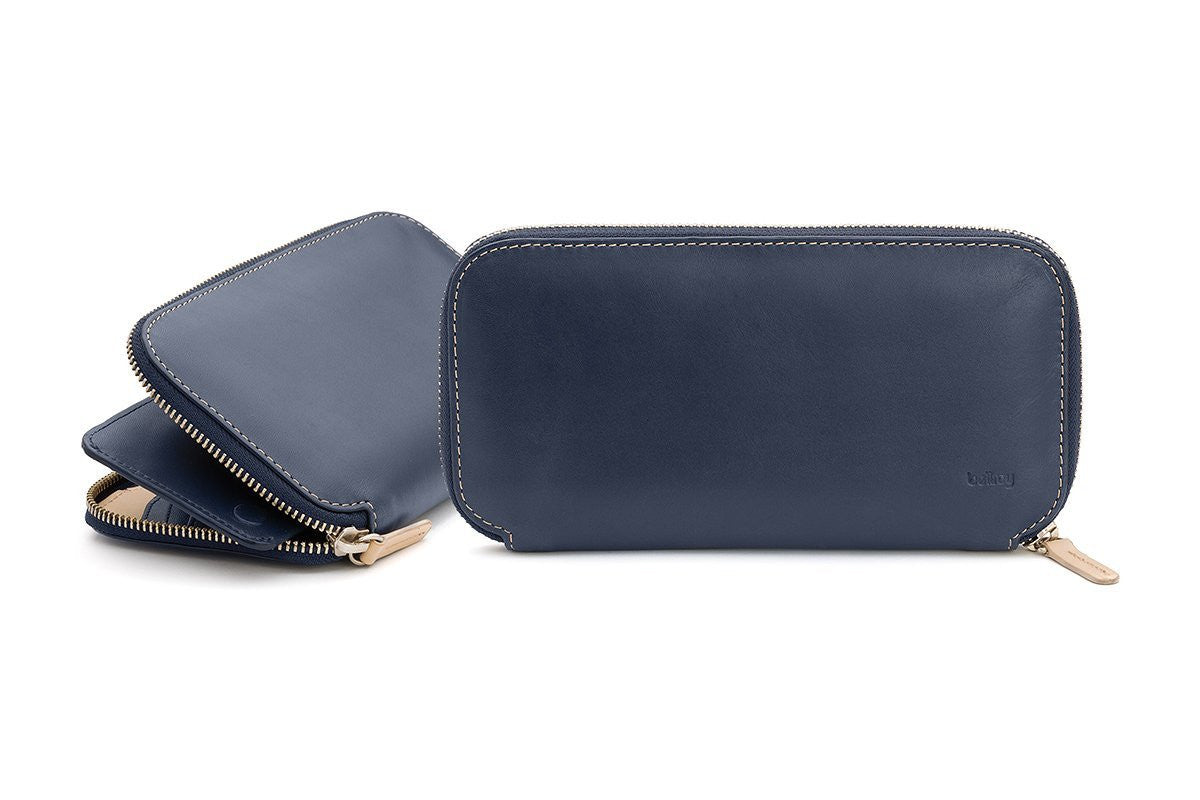 Bellroy Carry Out Wallet - Slim RFID Blocking Travel Wallet for Men & Women | Perfect for Everyday Use, Travel & Business (Black)