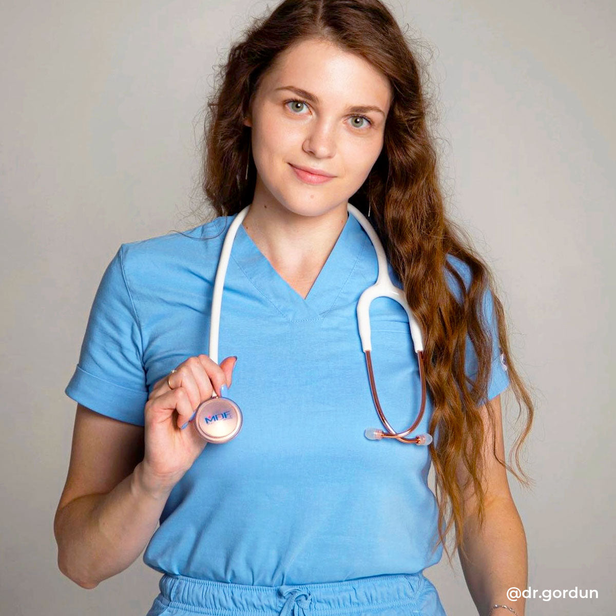 MD One® Adult Stethoscope - White & Rose Gold | Premium Dual Head Stethoscope for Nurses, Doctors & Medical Professionals | Ideal for Clinical Use, Patient Exams & Healthcare Settings