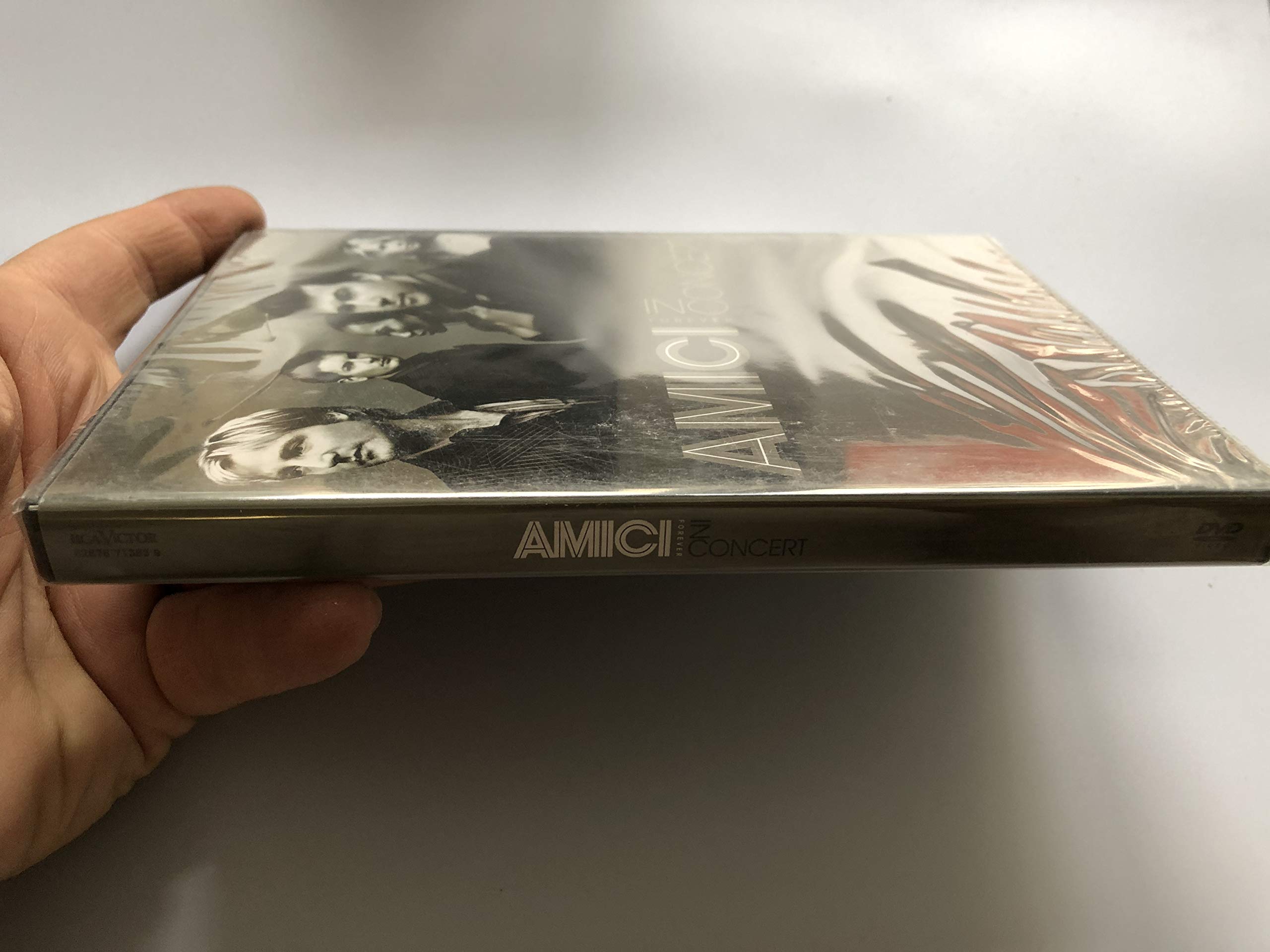 Amici Forever In Concert - Senza Catene (Bonus Track & Music Video) | Live Performance DVD | Perfect for Classical Music Lovers & Italian Opera Fans