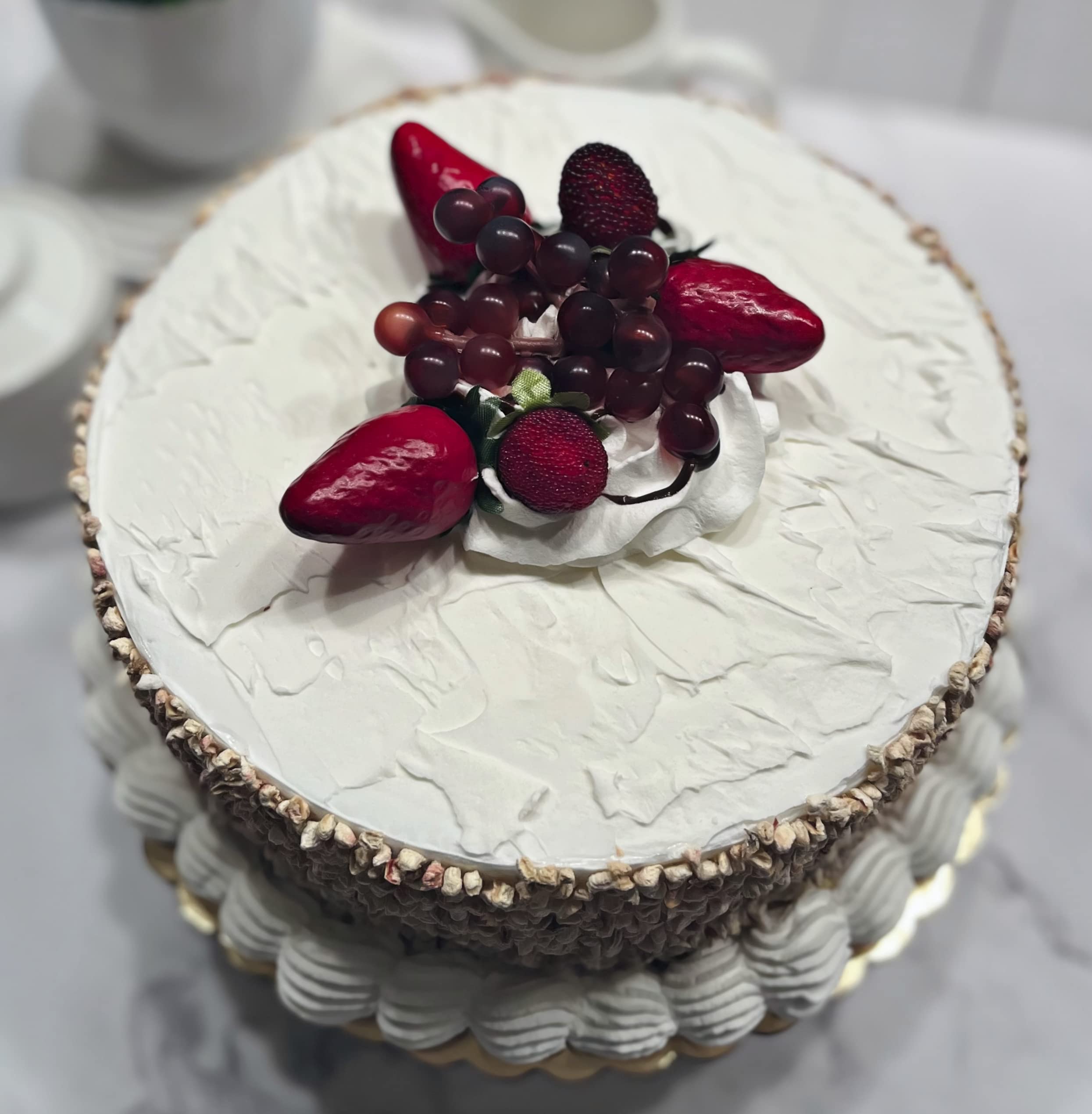 Artificial Cupcakes & Fake Cakes for Display - Faux Dessert Decorations for Home, Kitchen & Party Decor - Fake Cheesecake with Mixed Berries - Perfect for Wedding, Birthday & Bakery Display