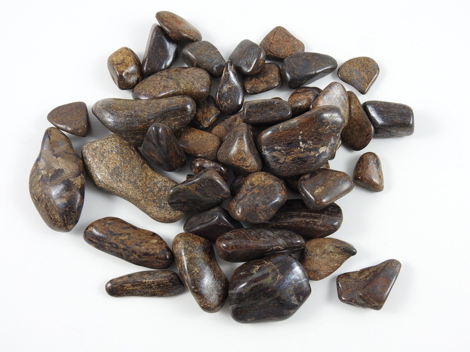 Natural Bronzite Stone - Healing Crystal for Stress Relief & Positive Energy (1 Piece) - Perfect for Meditation, Home Decor & Spiritual Healing