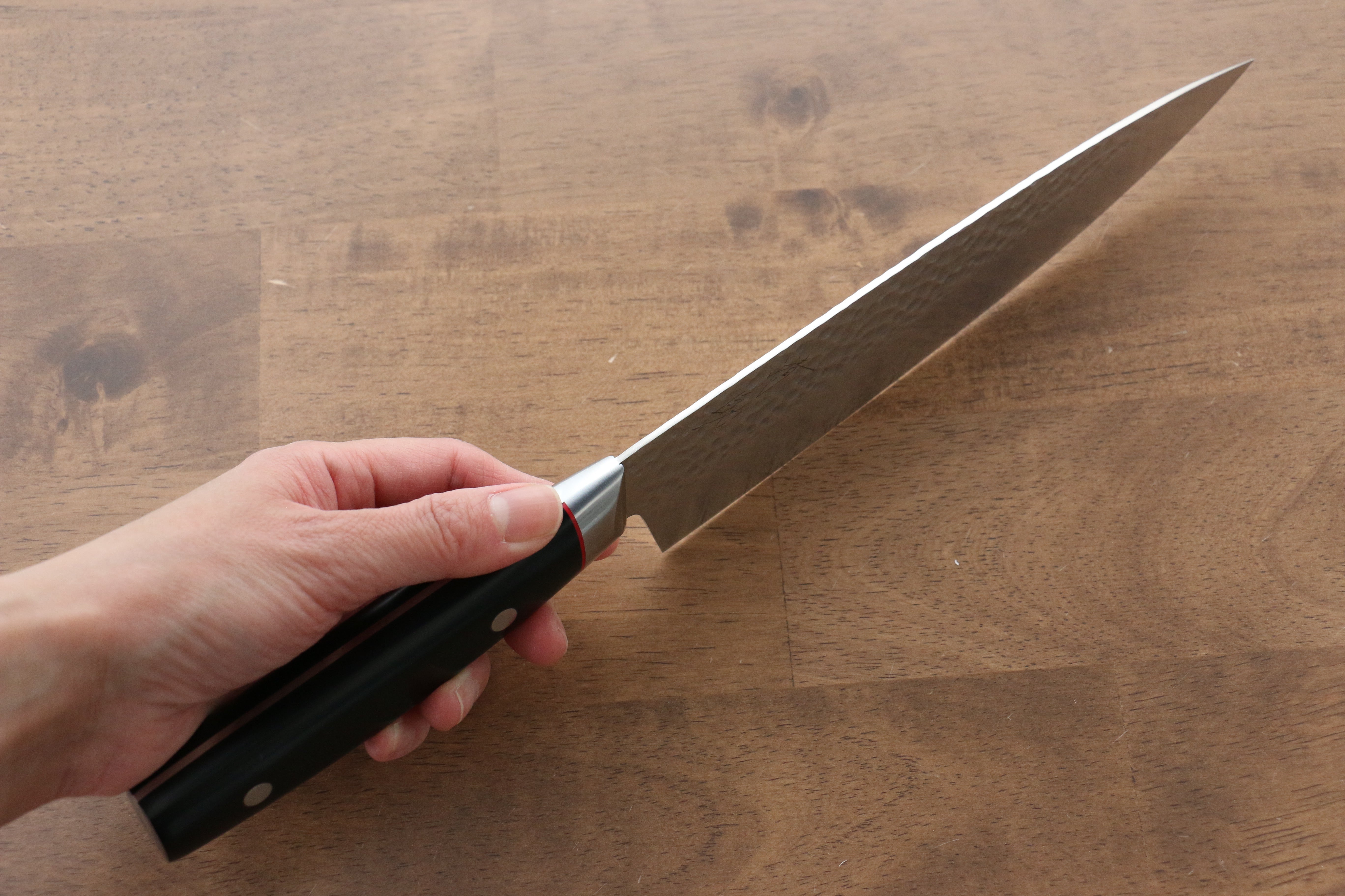 Seisuke PRO J VG10 Hammered Gyuto Japanese Chef Knife 200mm (8 Inch) with Black Micarta Handle - Professional Kitchen Knife for Slicing, Dicing, and Chopping Vegetables, Meat, and Fish