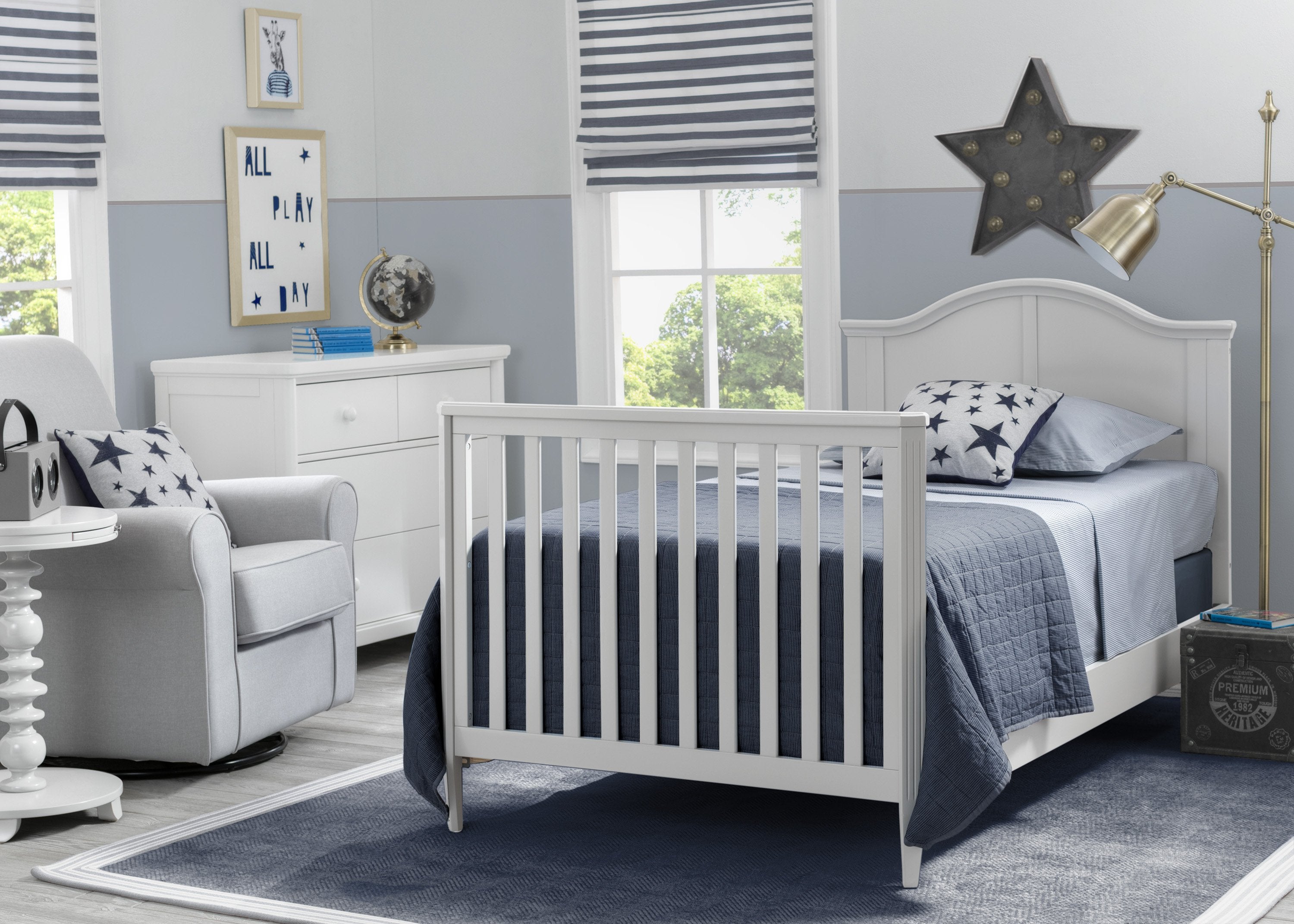 Parker Mini Convertible Baby Crib with Mattress & 2 Sheets - 3-in-1 Toddler Bed & Daybed - Safe Nursery Furniture for Newborns & Infants - Perfect for Small Spaces & Nursery Decor