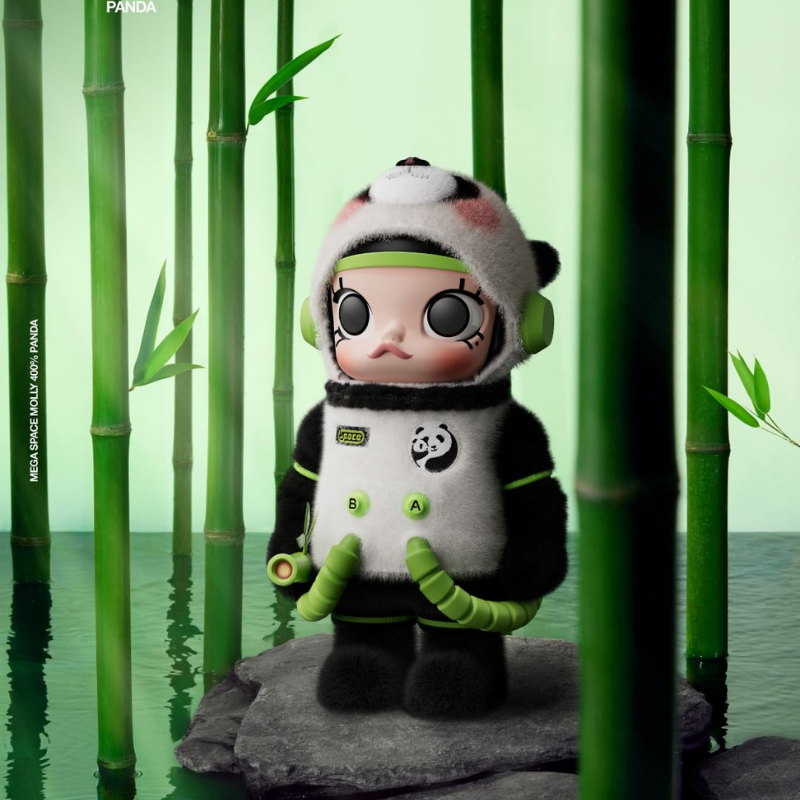 NEWPOP MART MEGA SPACE MOLLY 400% Panda Collectible Figure - Limited Edition Vinyl Art Toy for Display & Collection - Perfect for Home Decor, Office Display, and Gift Giving