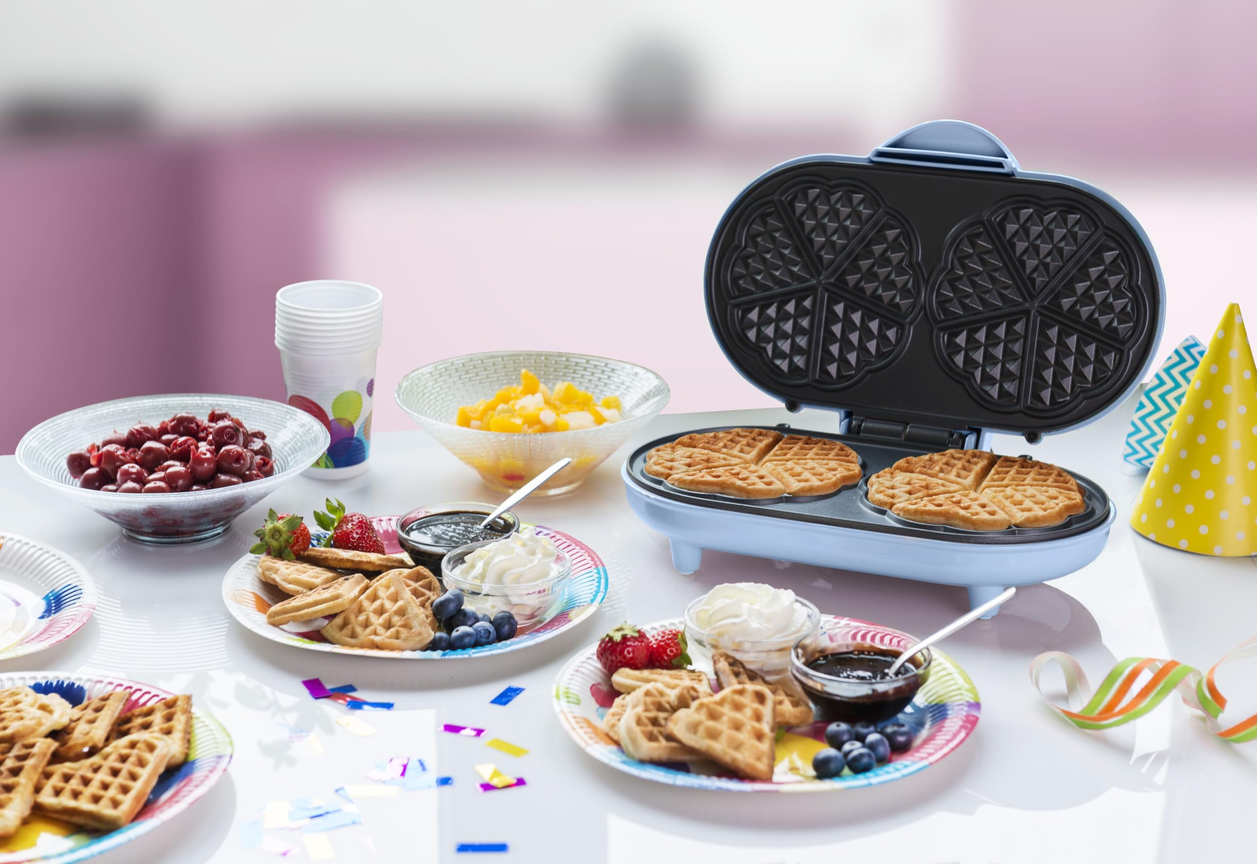 Bestron Heart-Shaped Double Waffle Maker - Non-Stick Surface & LED Indicator, Sweet Dreams Collection, 700W, Blue - Perfect for Romantic Breakfasts, Family Brunches & Valentine's Day Gifts