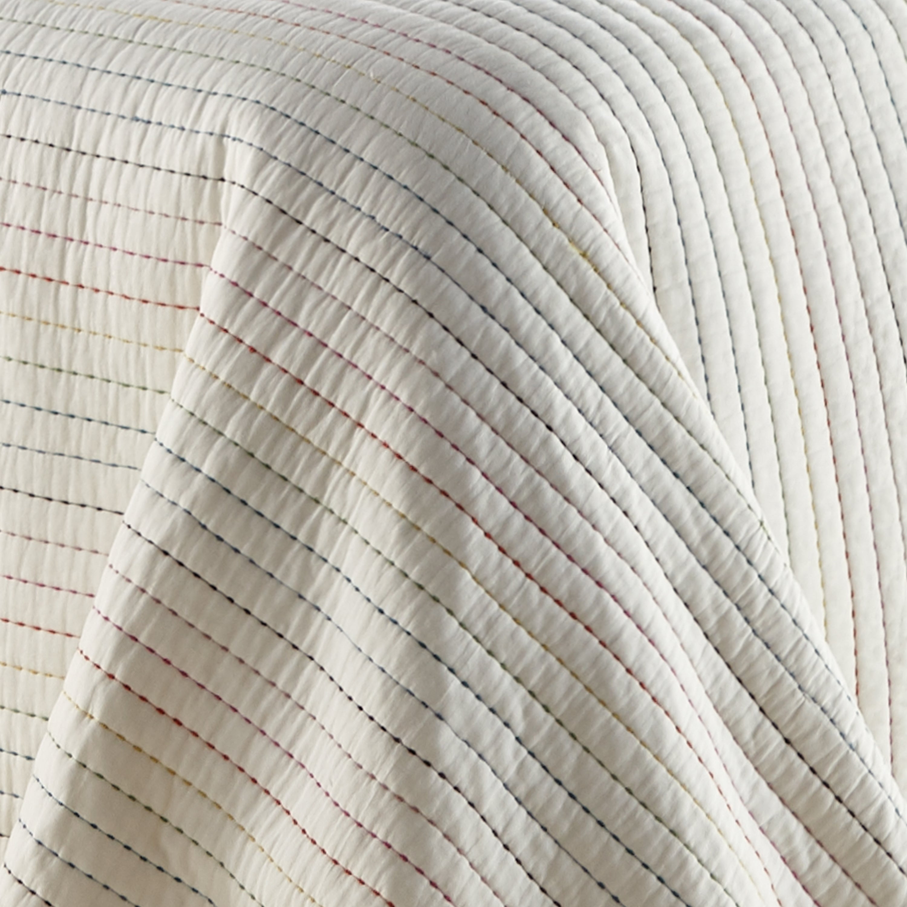 Chantal Luxury Quilt Set - Queen Size, Soft & Breathable Bedding Set for All Seasons - Perfect for Master Bedroom, Guest Room, or Vacation Home Decor
