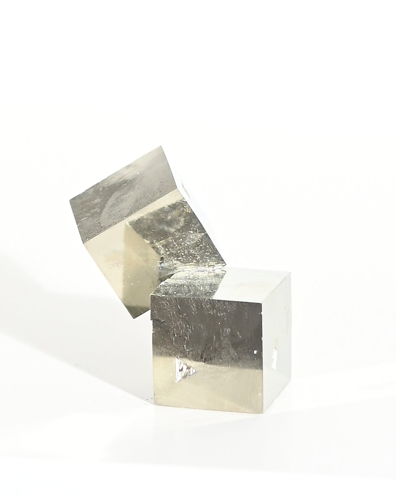 Pyrite Interlocking Cube Puzzle - 3D Brain Teaser & Stress Relief Toy for Adults & Kids | Perfect for Office, Travel & Home Decor