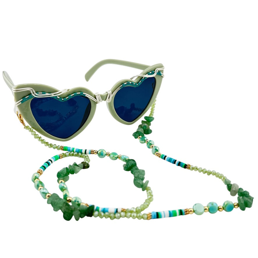 FAE HEART Limited Edition Necklace with Chain - Elegant Jewelry for Women, Perfect for Valentine's Day, Anniversary, and Special Occasions