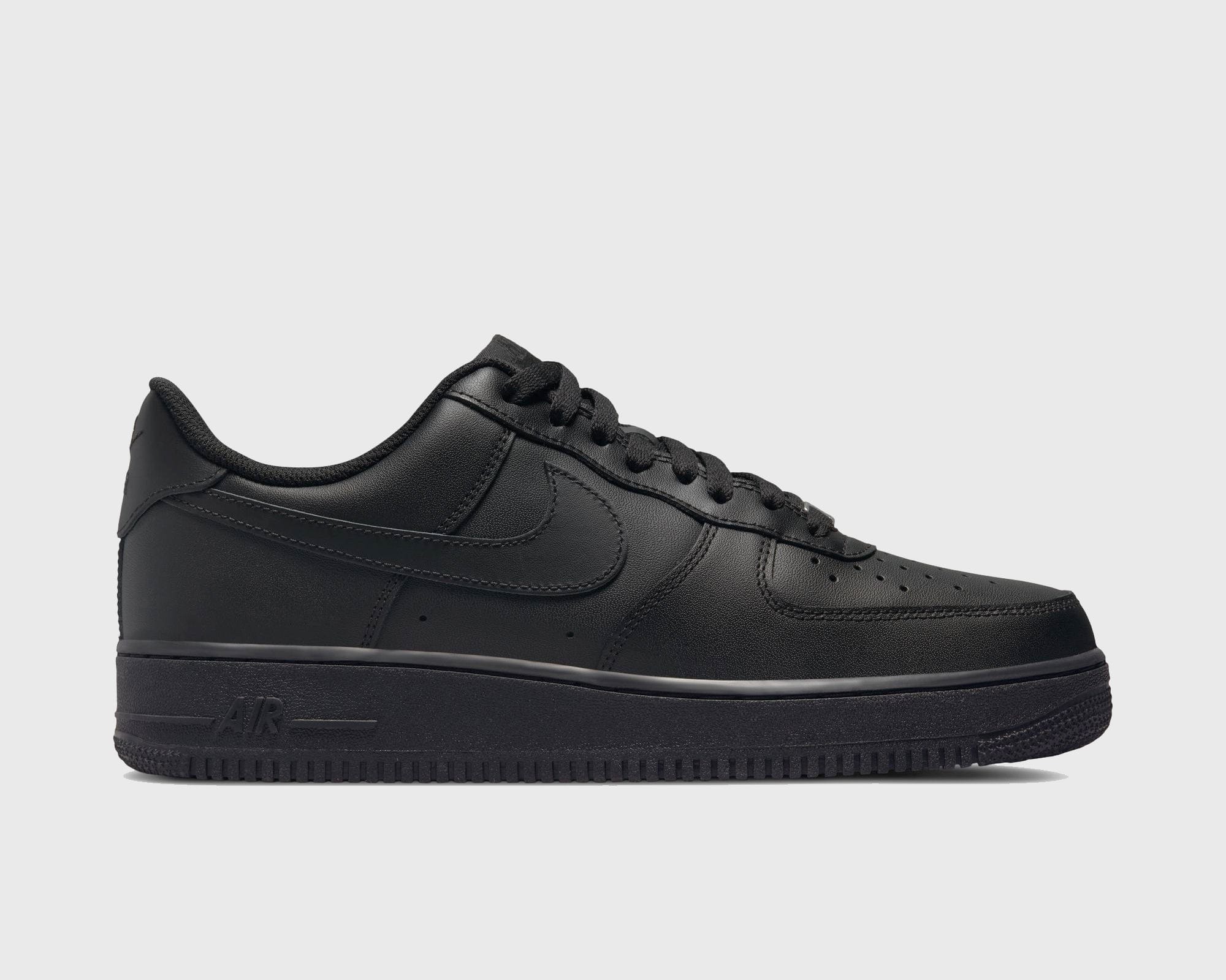 Original Nike Air Force 1 '07 White Men's Sneakers - Classic Basketball Shoes for Casual Wear & Street Style | Perfect for Everyday Outfits, Gym & Urban Fashion