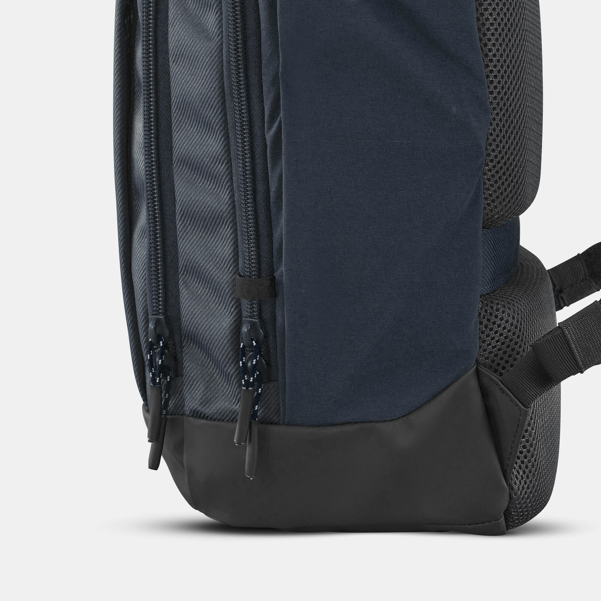 Quechua NH Escape 500 16L Lightweight Hiking Backpack - Perfect for Day Hikes, Camping & Outdoor Adventures