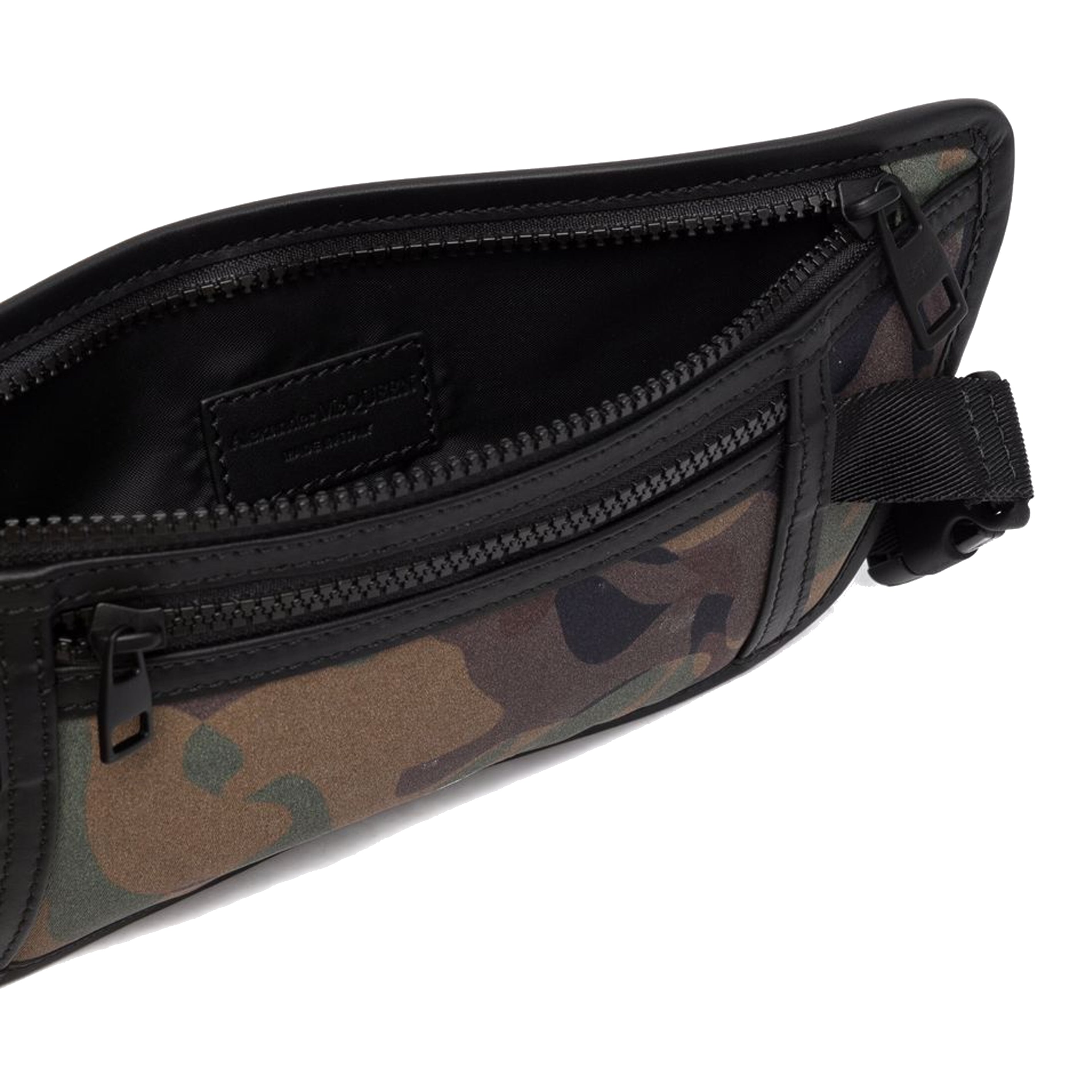 Trendy Camouflage Flat Bum Bag - Stylish Waist Pack for Travel, Hiking & Everyday Use