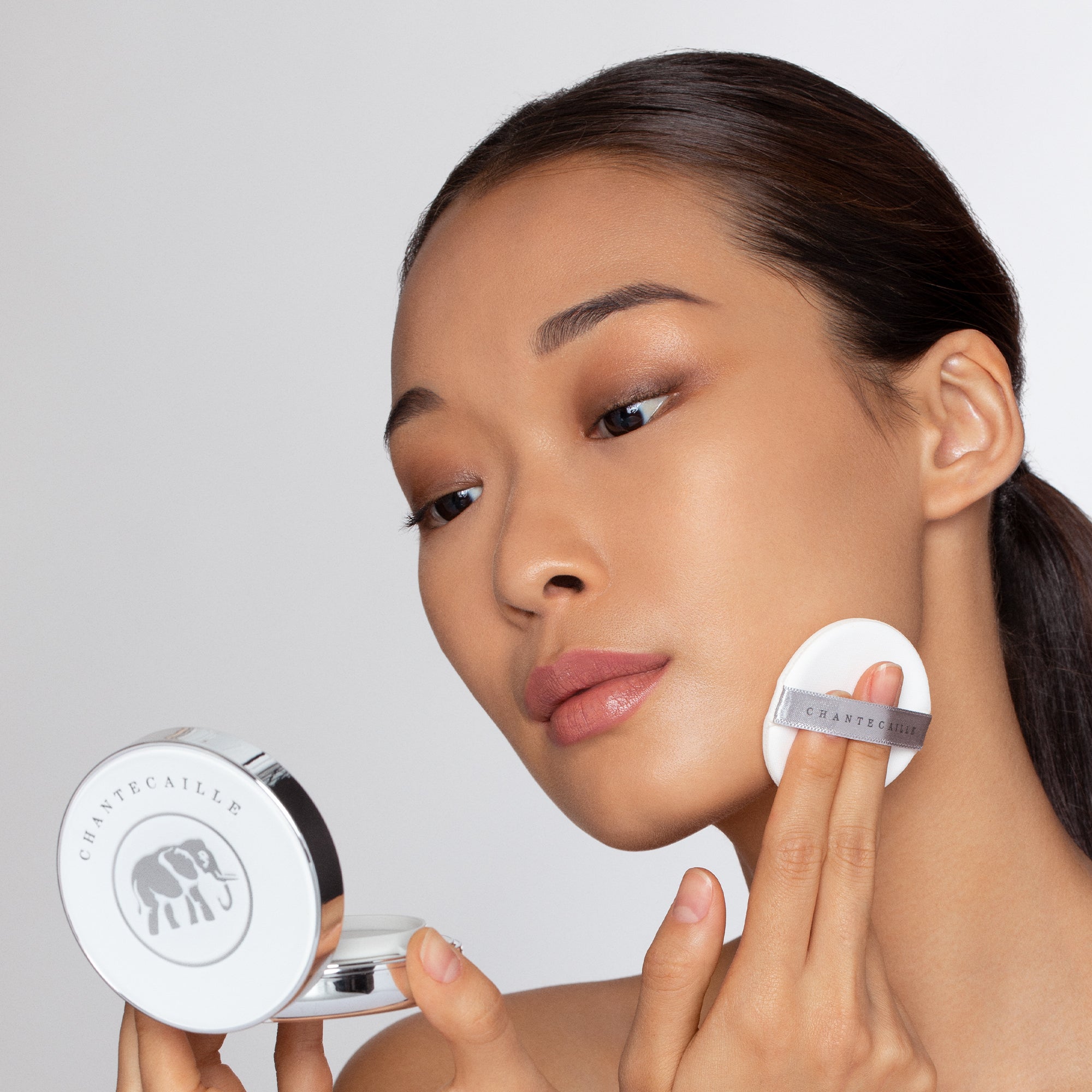 Future Skin Cushion Foundation - Lightweight Hydrating BB Cream with SPF, Full Coverage Makeup for Flawless Skin | Perfect for Daily Wear & Special Occasions