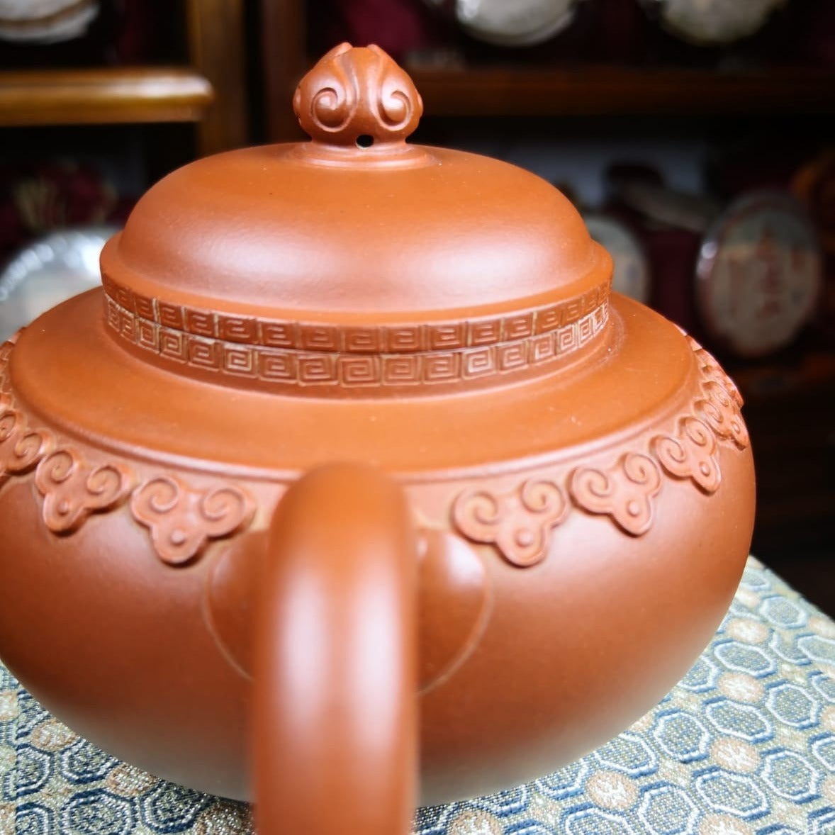 Premium Yixing Zisha Teapot - Purple Clay, Three-Legged Yun Jian Ru Yi Design - Handcrafted by Cao Lanfang, National-Level Senior Arts & Crafts Master - Perfect for Chinese Tea Ceremonies, Gifts & Collectibles