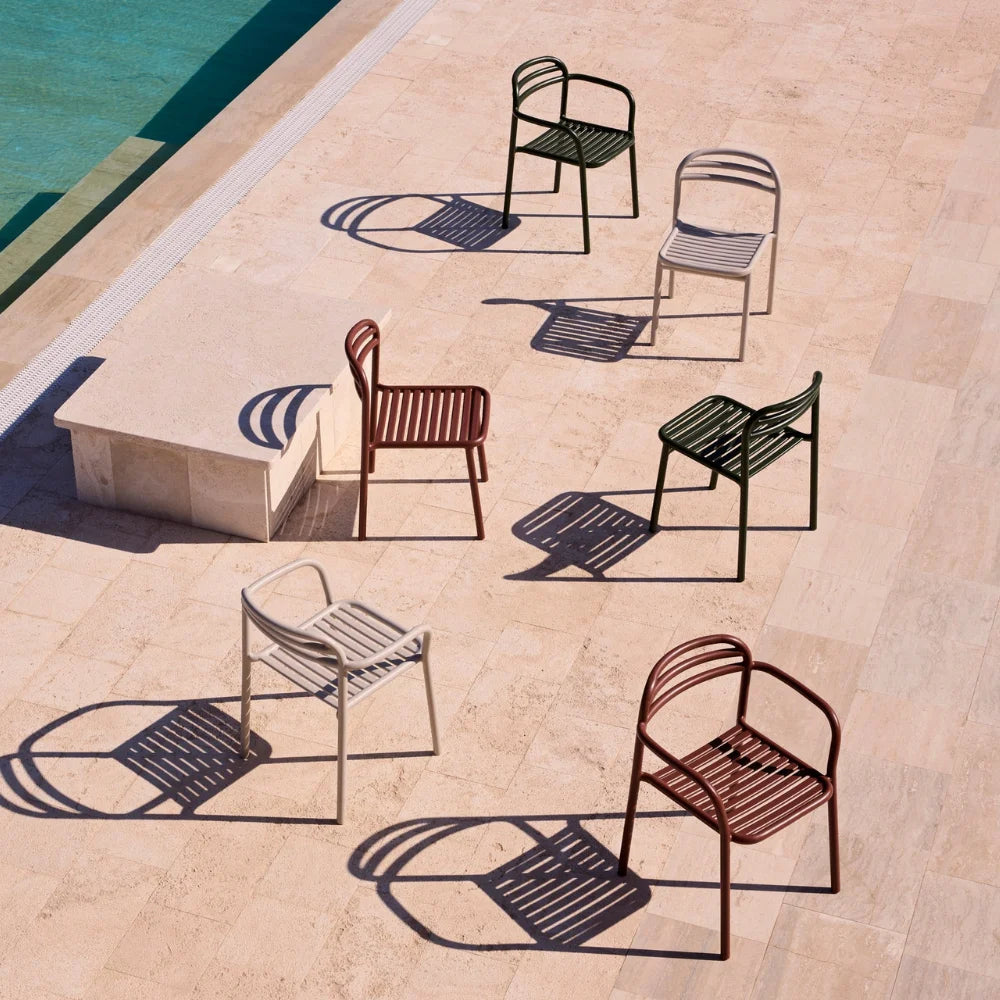 Bliss Outdoor Dining Table Set with 4 Chairs - Rectangle Patio Furniture for Backyard, Garden & Poolside Entertaining