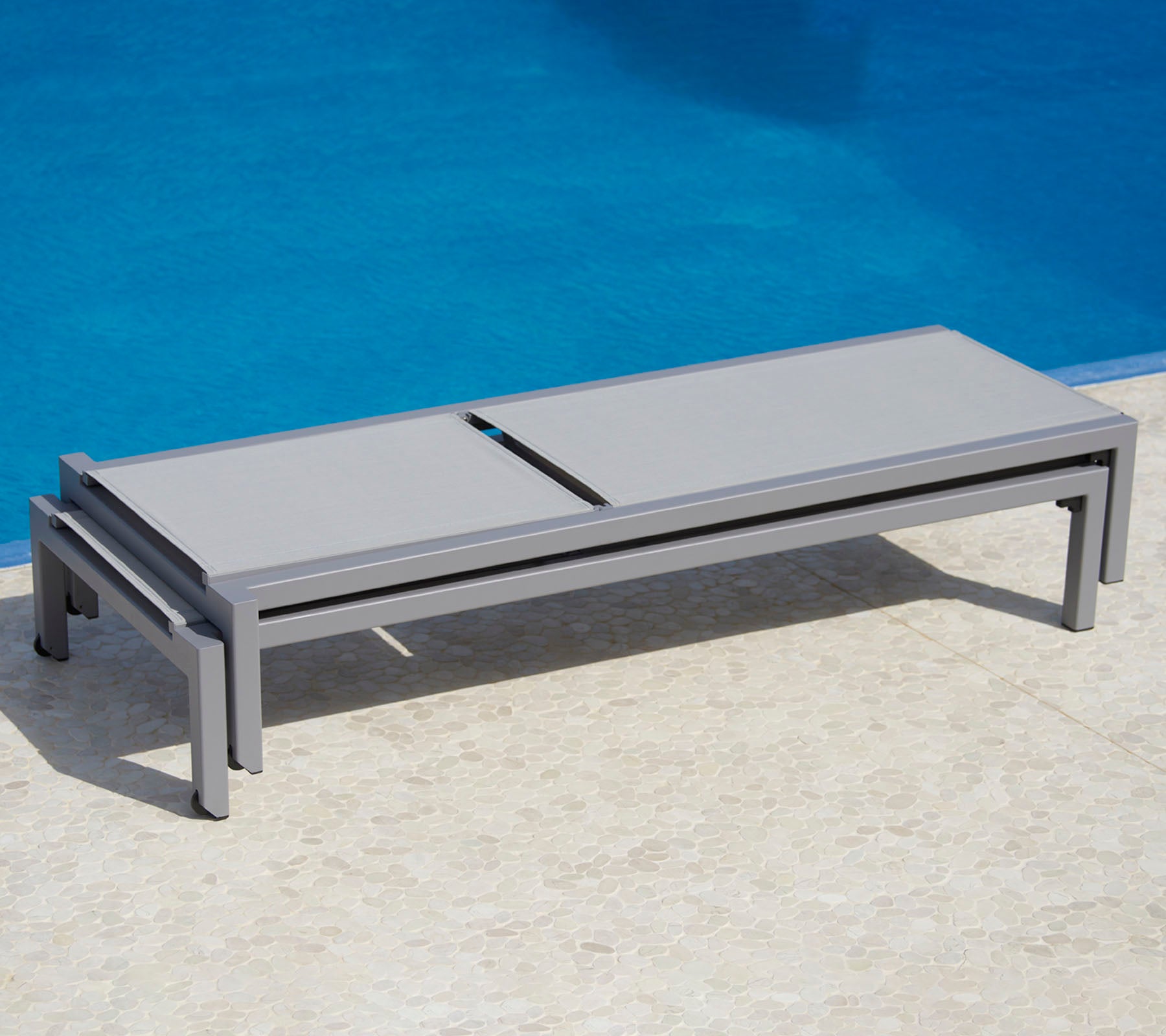 Premium Relax Sunbed - Adjustable Reclining Outdoor Lounge Chair for Ultimate Comfort | Perfect for Poolside, Beach, Patio, and Backyard Relaxation